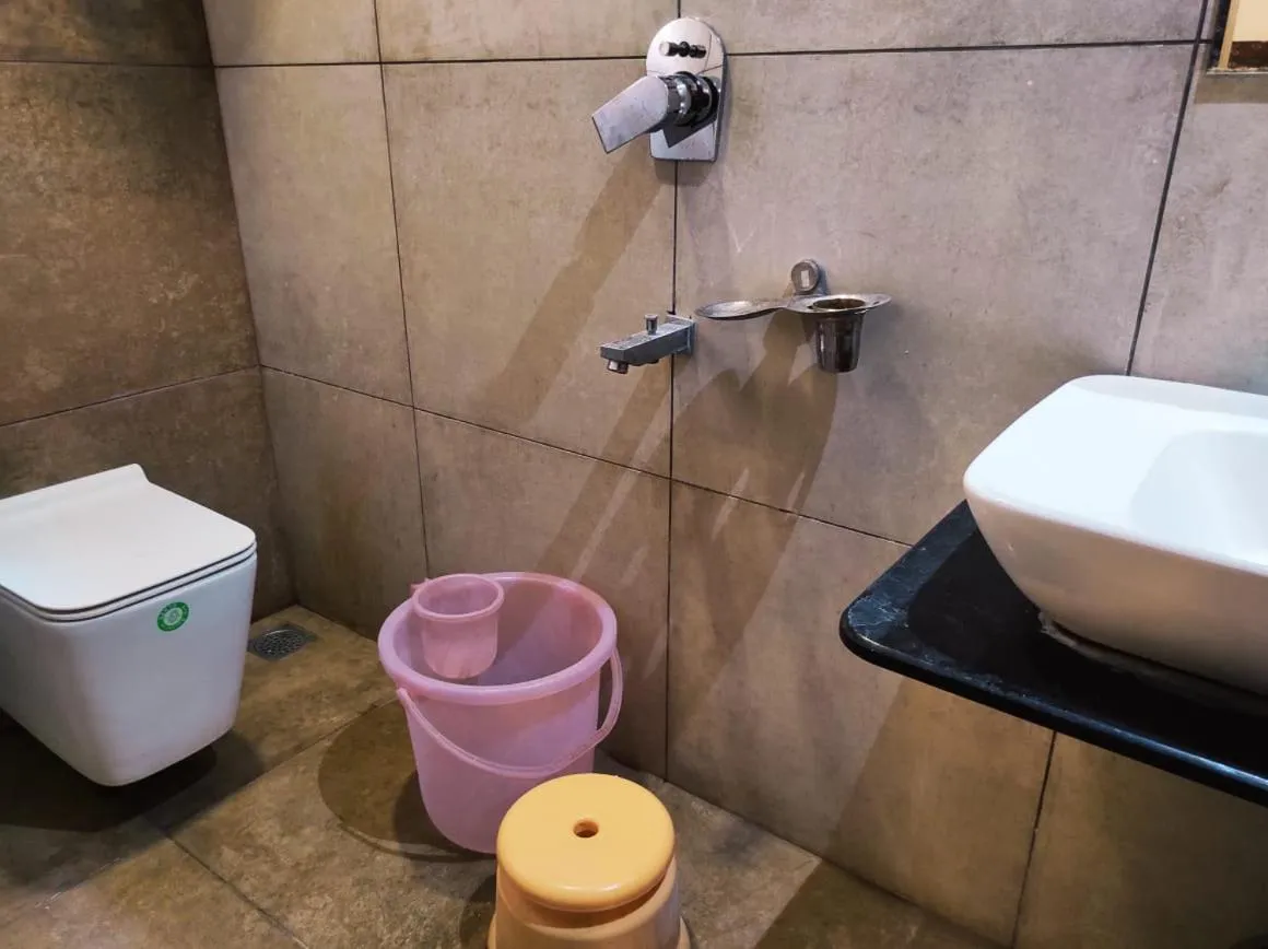 Bathroom in Hotel Manasi Royal