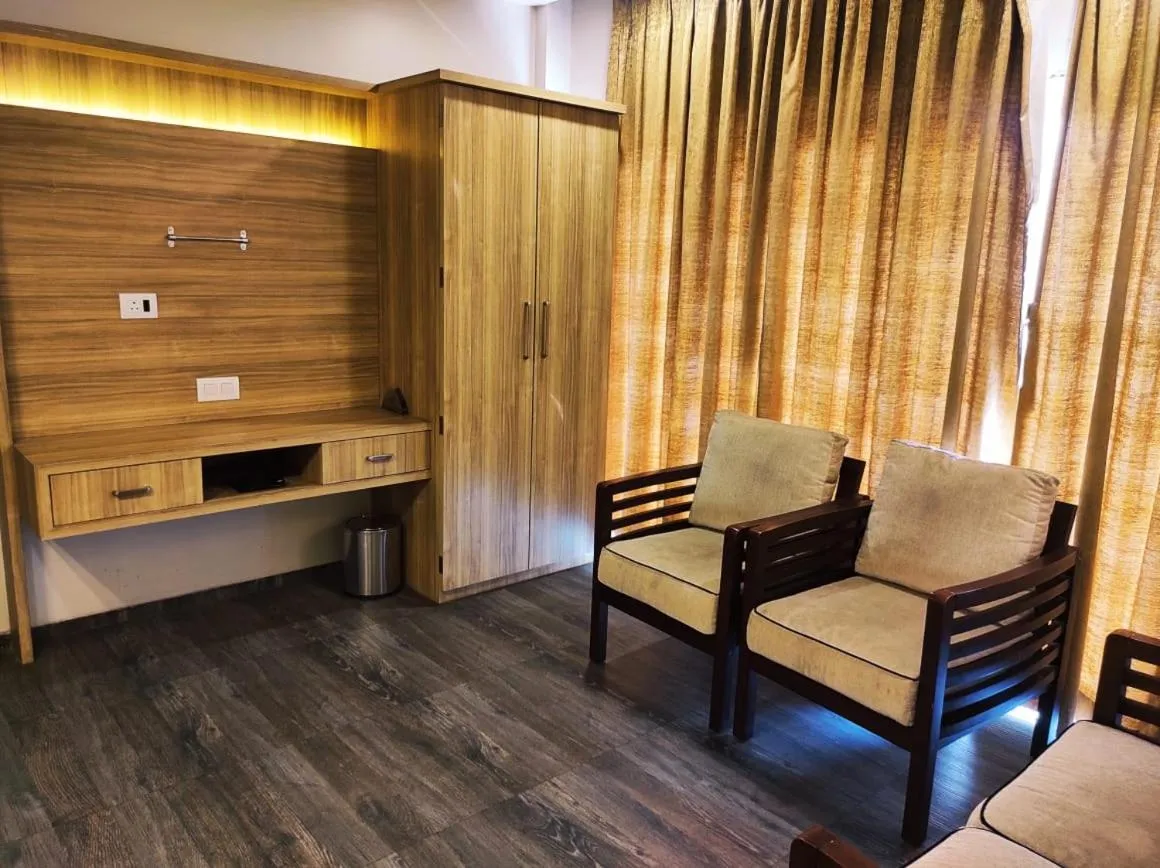 Living room in Hotel Manasi Royal