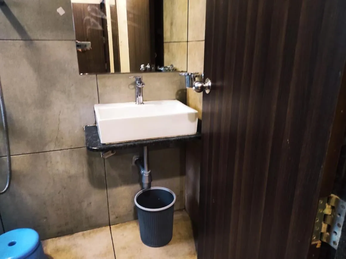 Bathroom in Hotel Manasi Royal