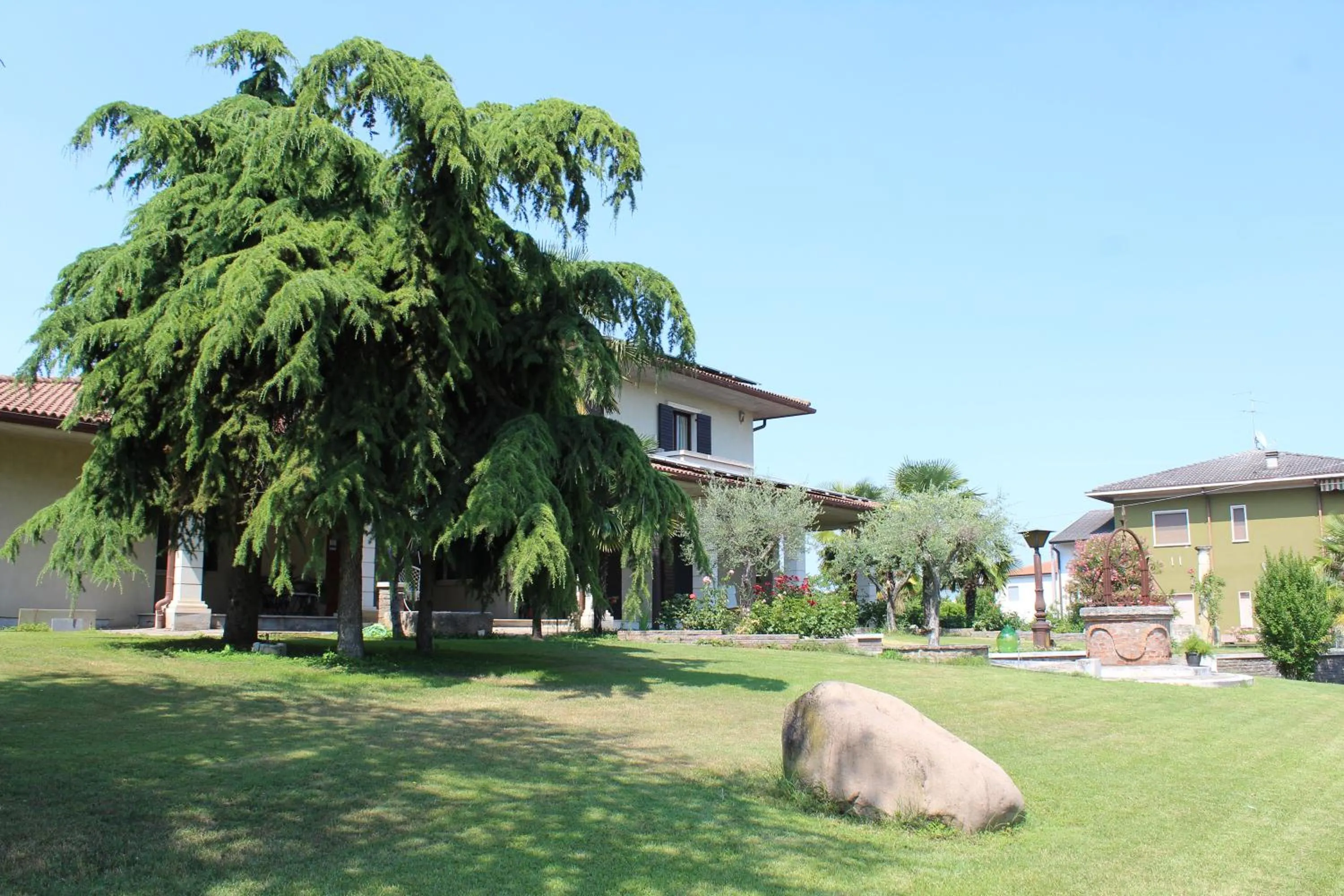 Garden in B&B Villa Verona Bike