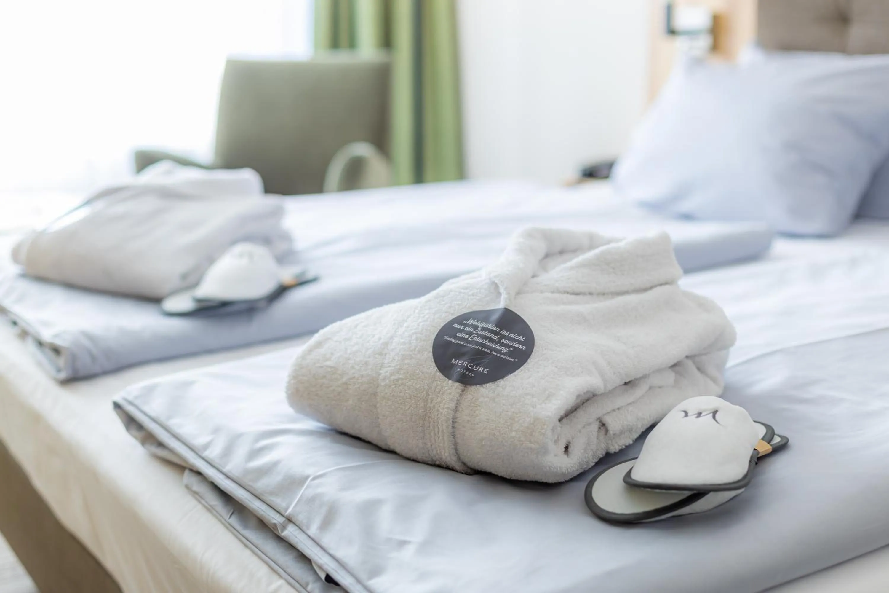 room service, Bed in Mercure Hotel Riesa Dresden Elbland