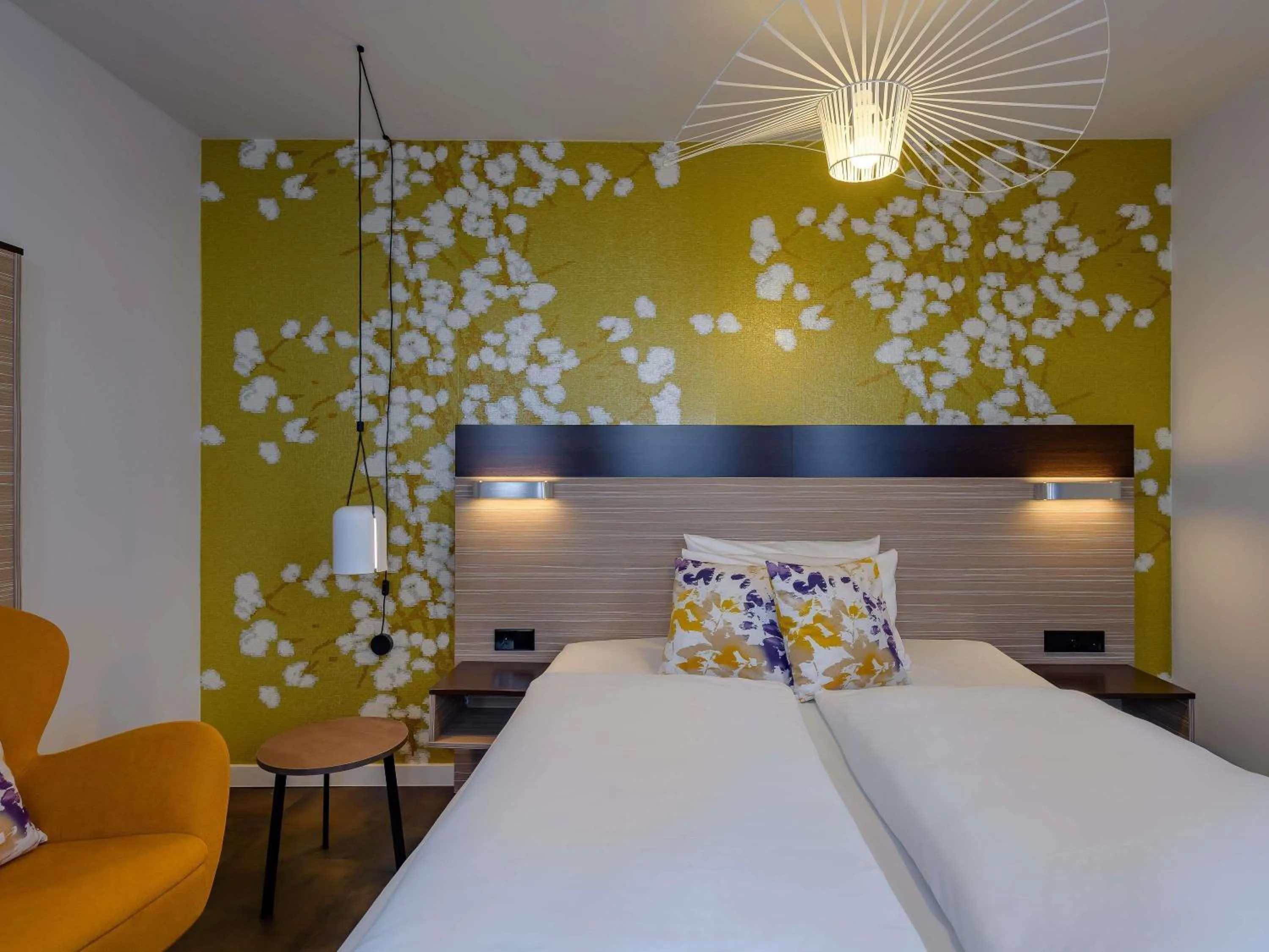 Bedroom, Bed in Mercure Hotel Stuttgart Gerlingen