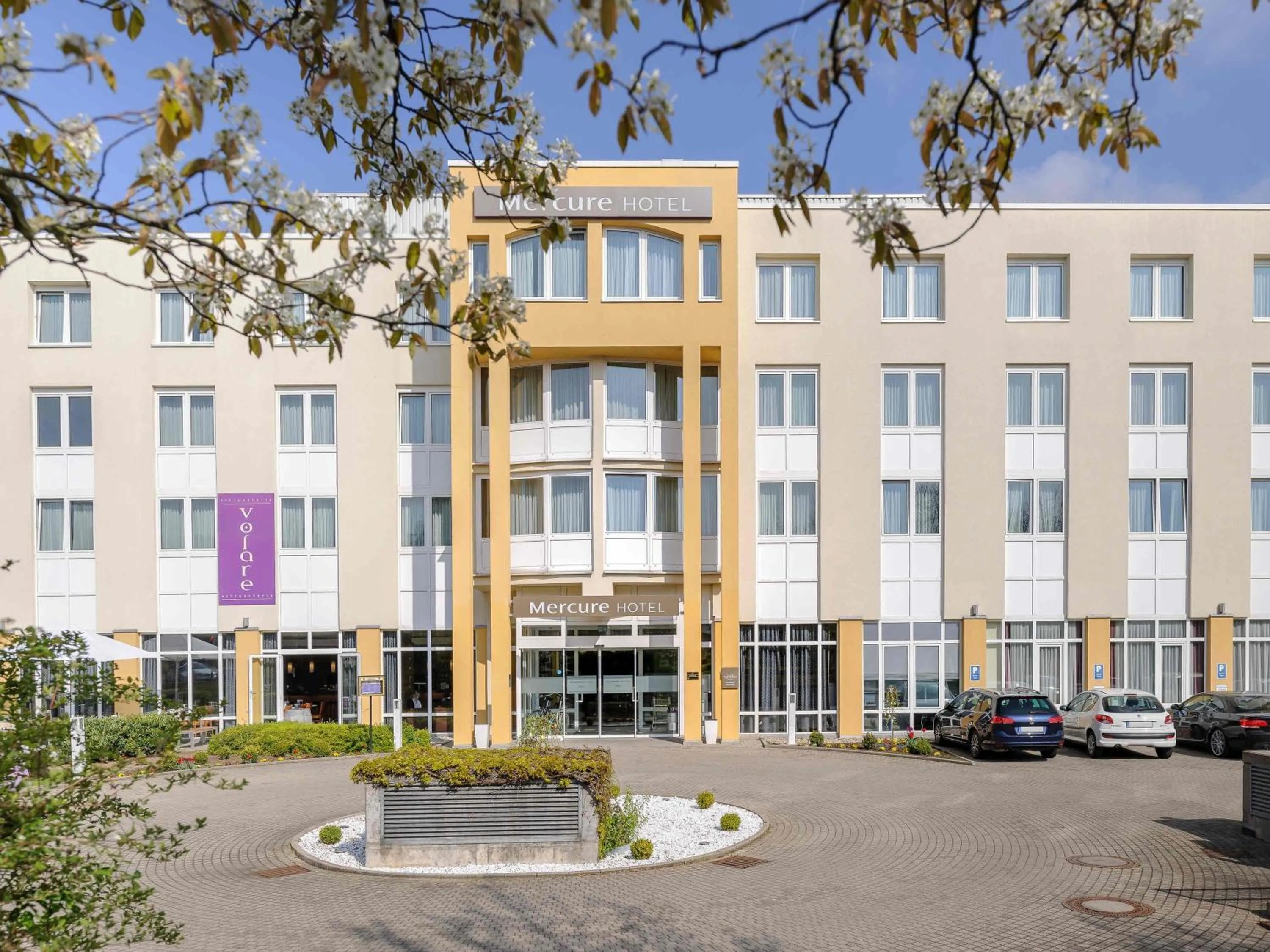 Property building in Mercure Hotel Stuttgart Gerlingen