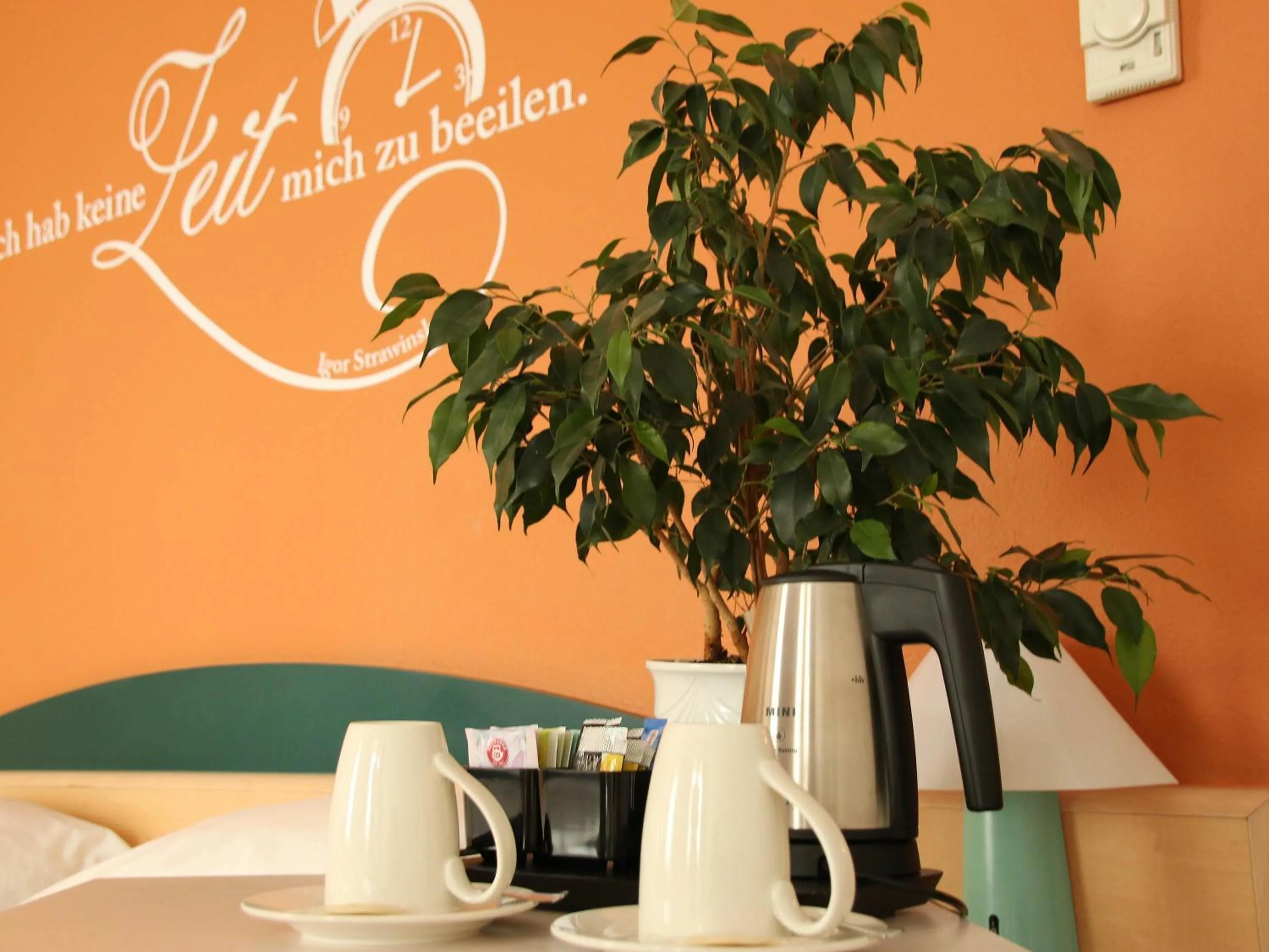 Bedroom, Bed in ibis Berlin Messe