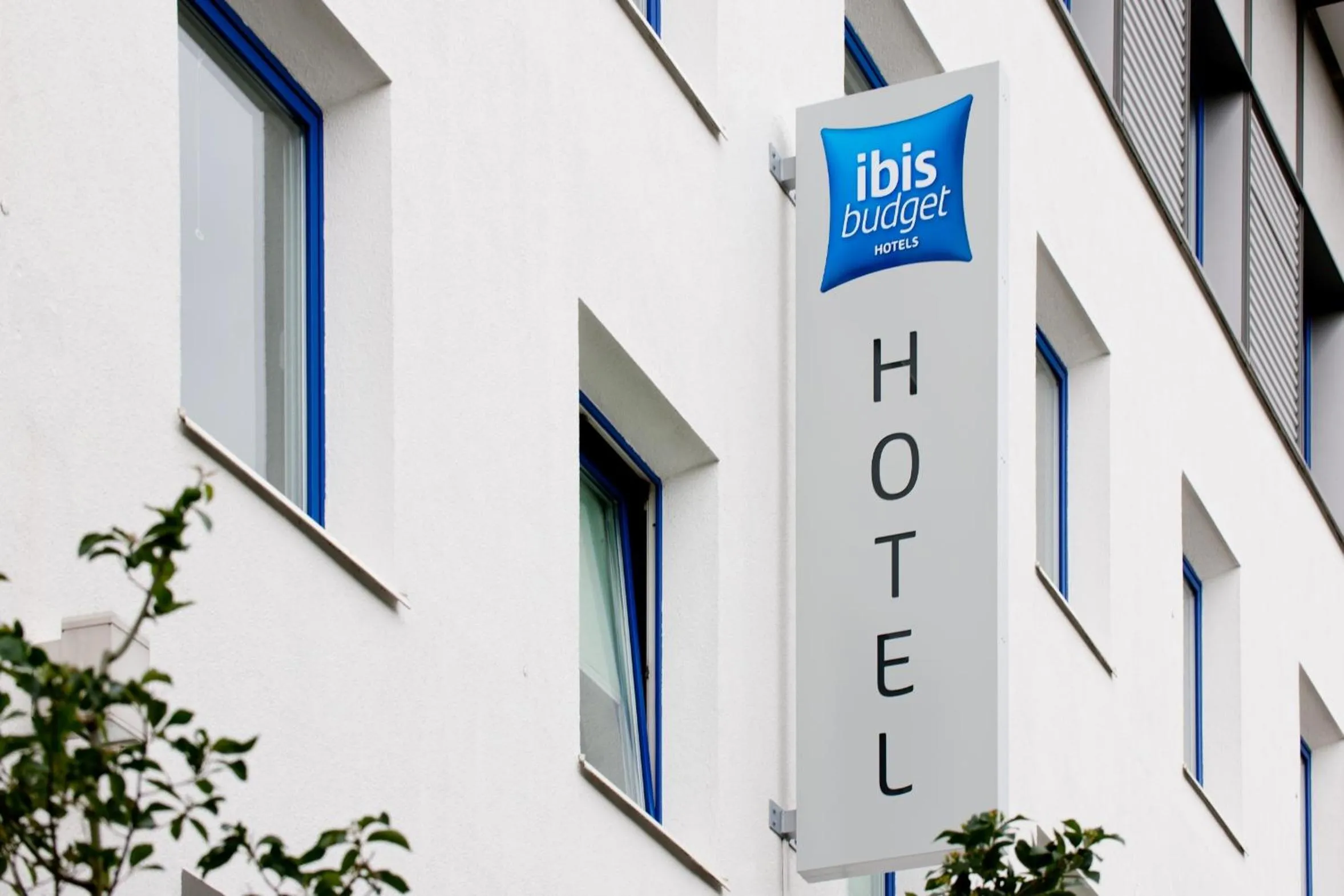 Facade/entrance in ibis budget Stuttgart City Nord