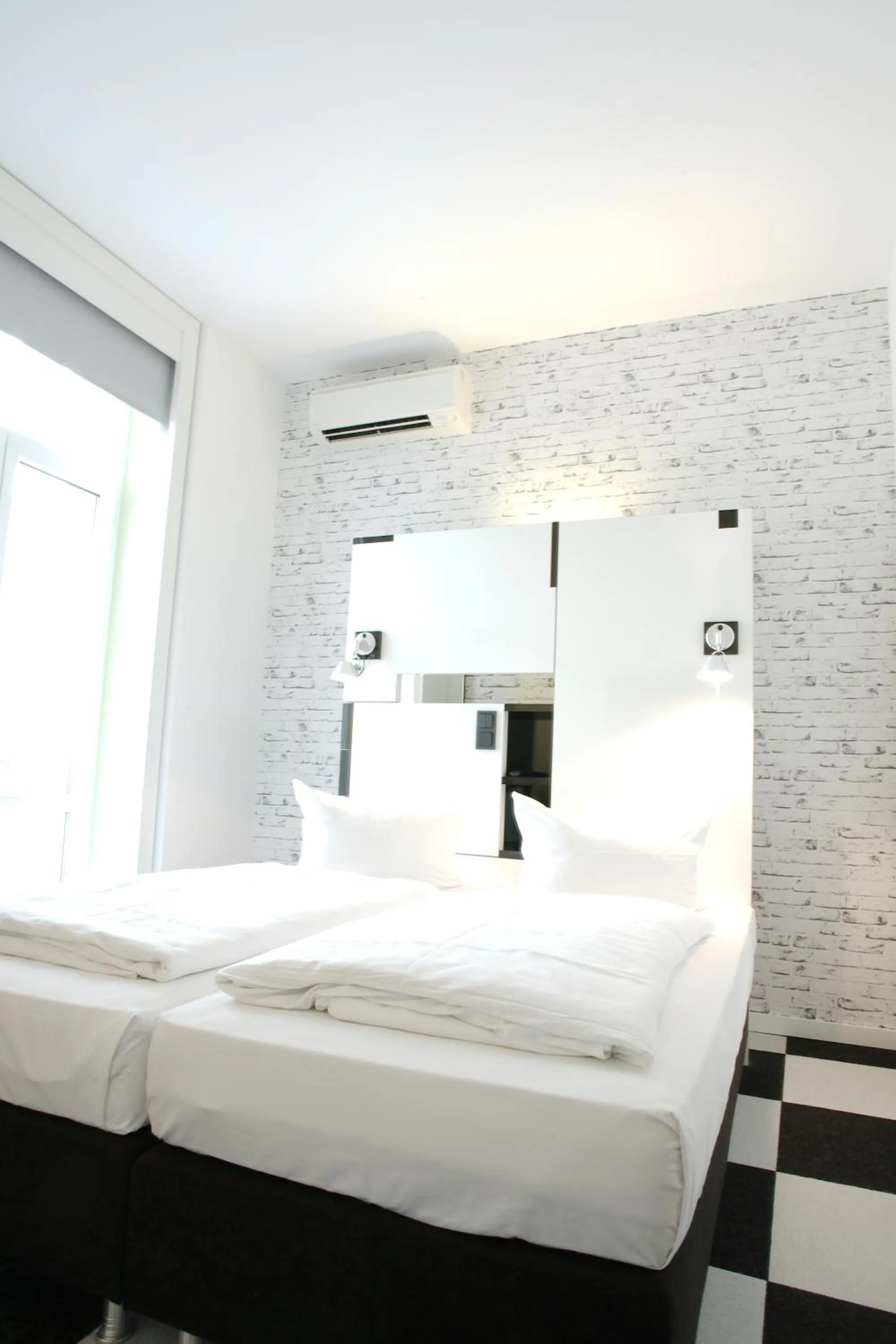 Photo of the whole room, Bed in Hotel Cristall - Frankfurt City