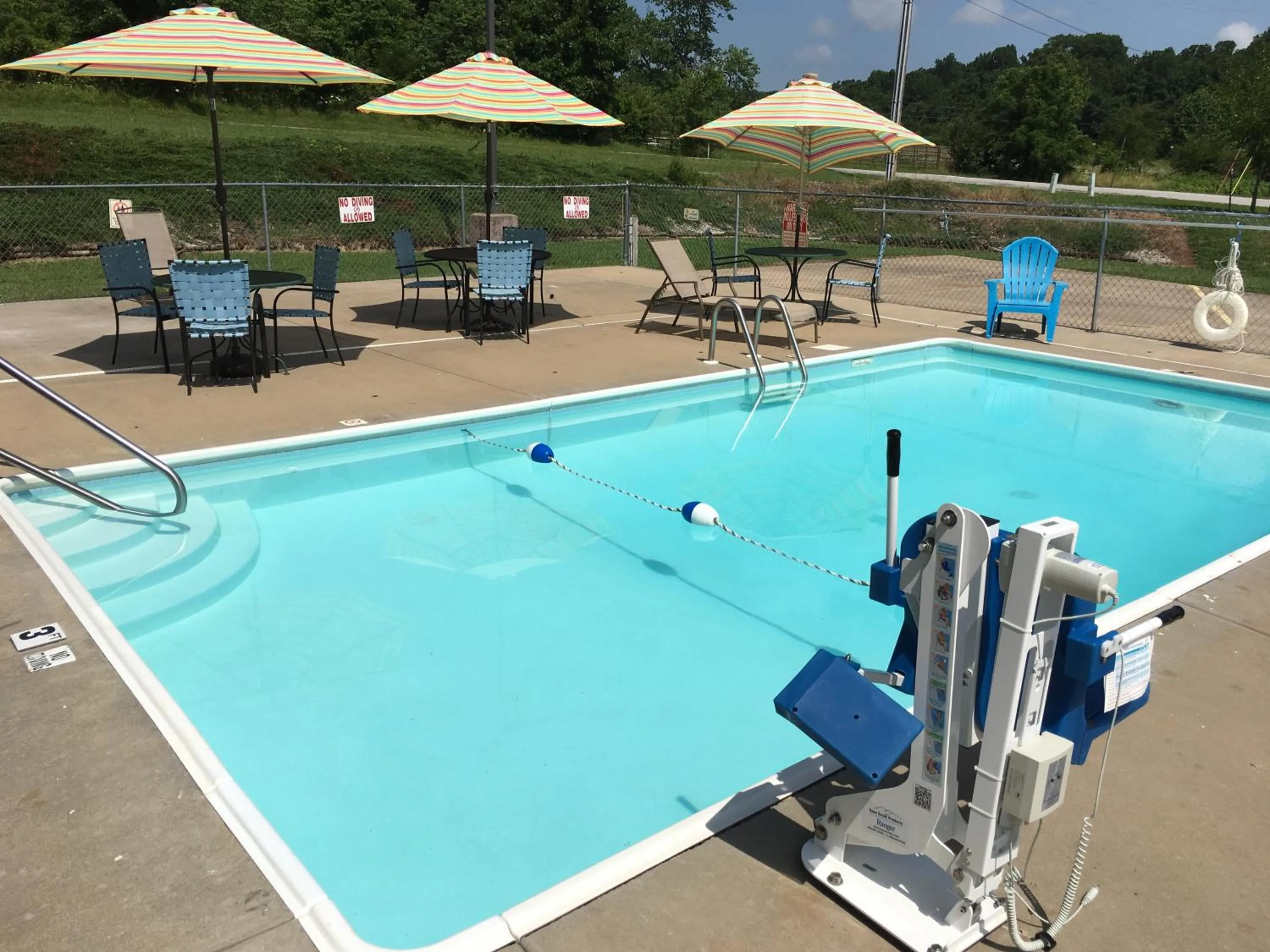Pool View in Americas Best Value Inn & Suites Cassville Roaring River
