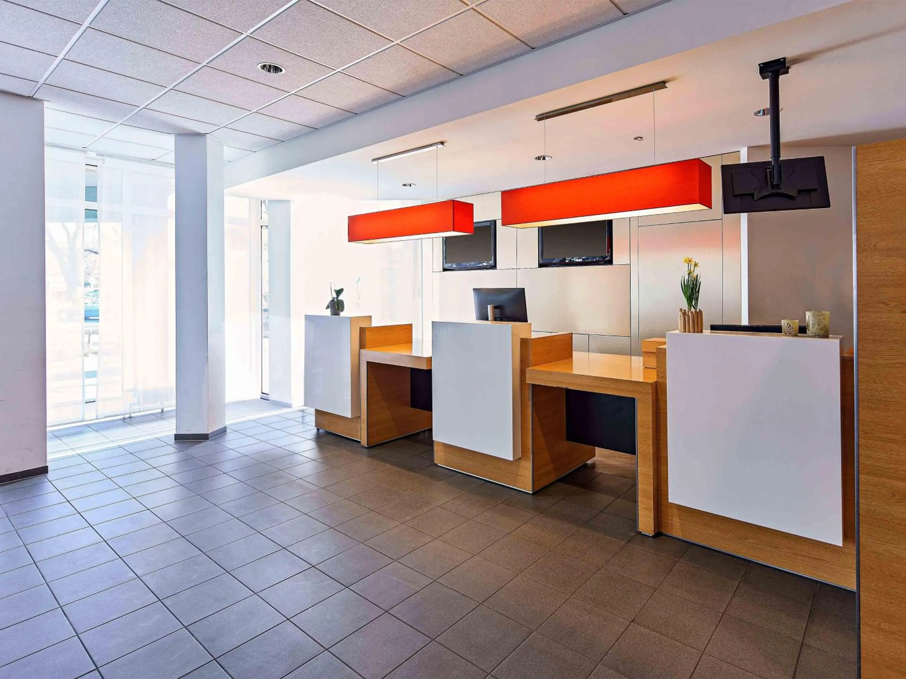 Restaurant/places to eat in B&B Hotel Bonn-City