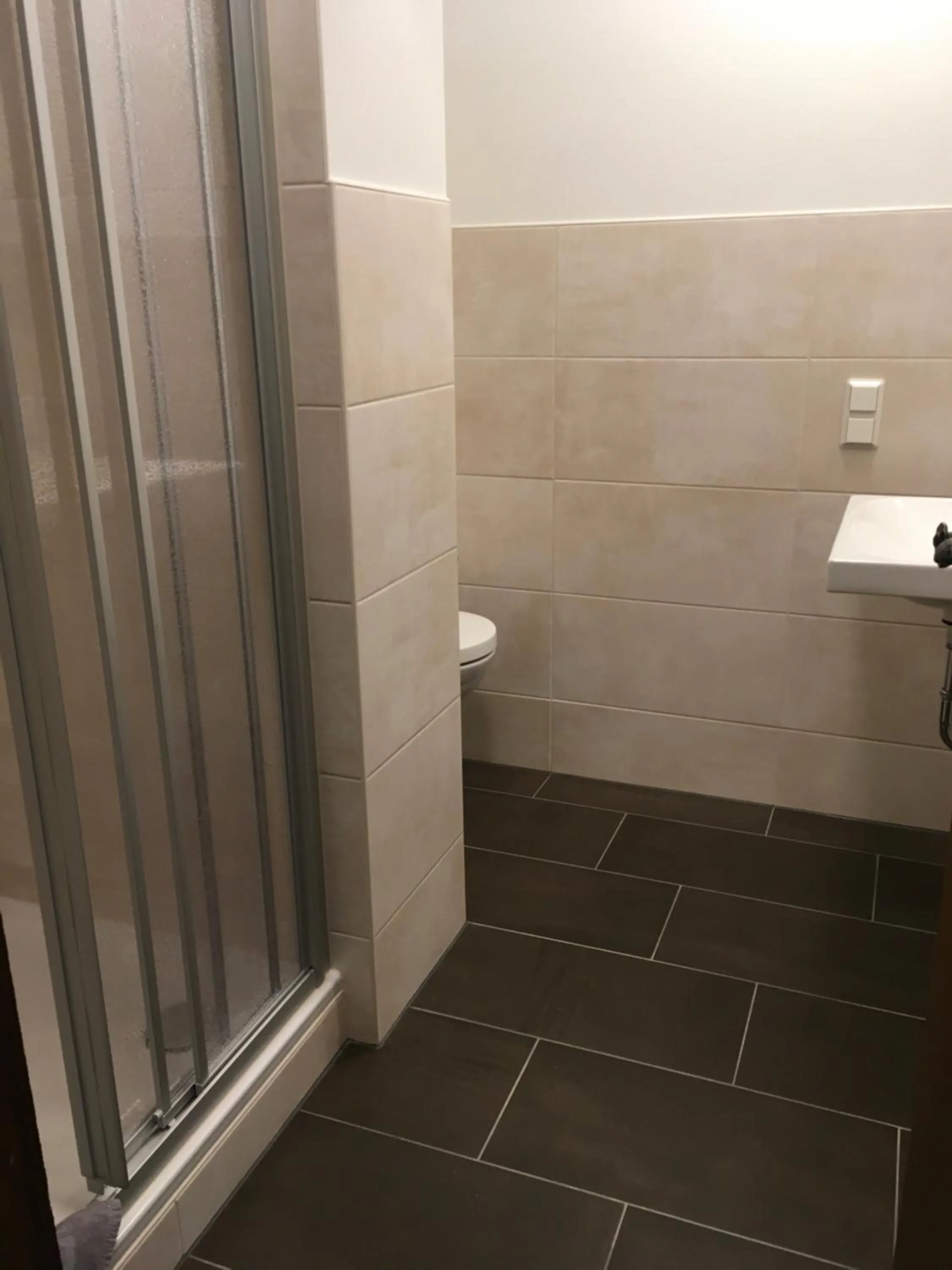 Shower in Hotel-Pension zum Paradies