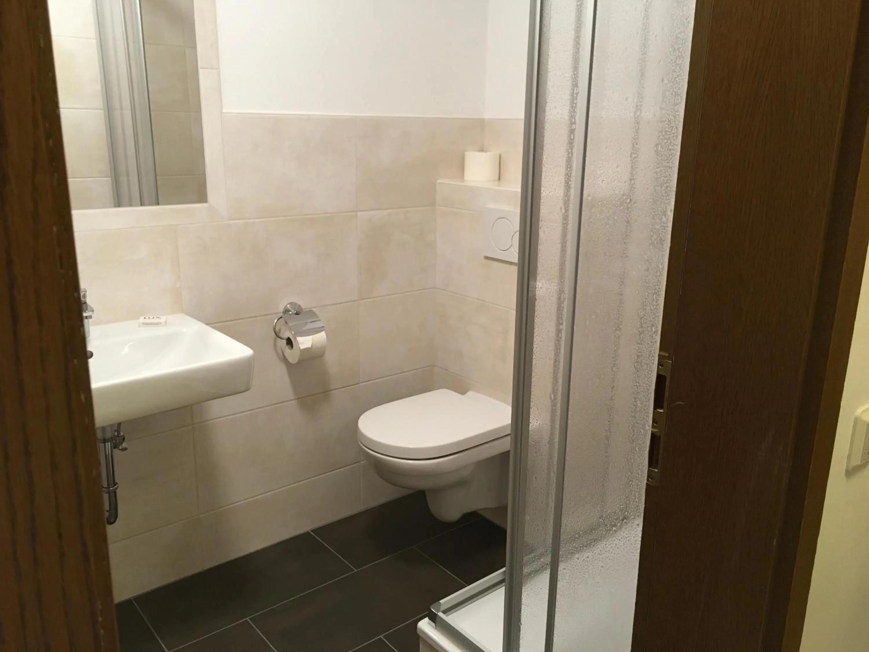 Property building in Hotel-Pension zum Paradies