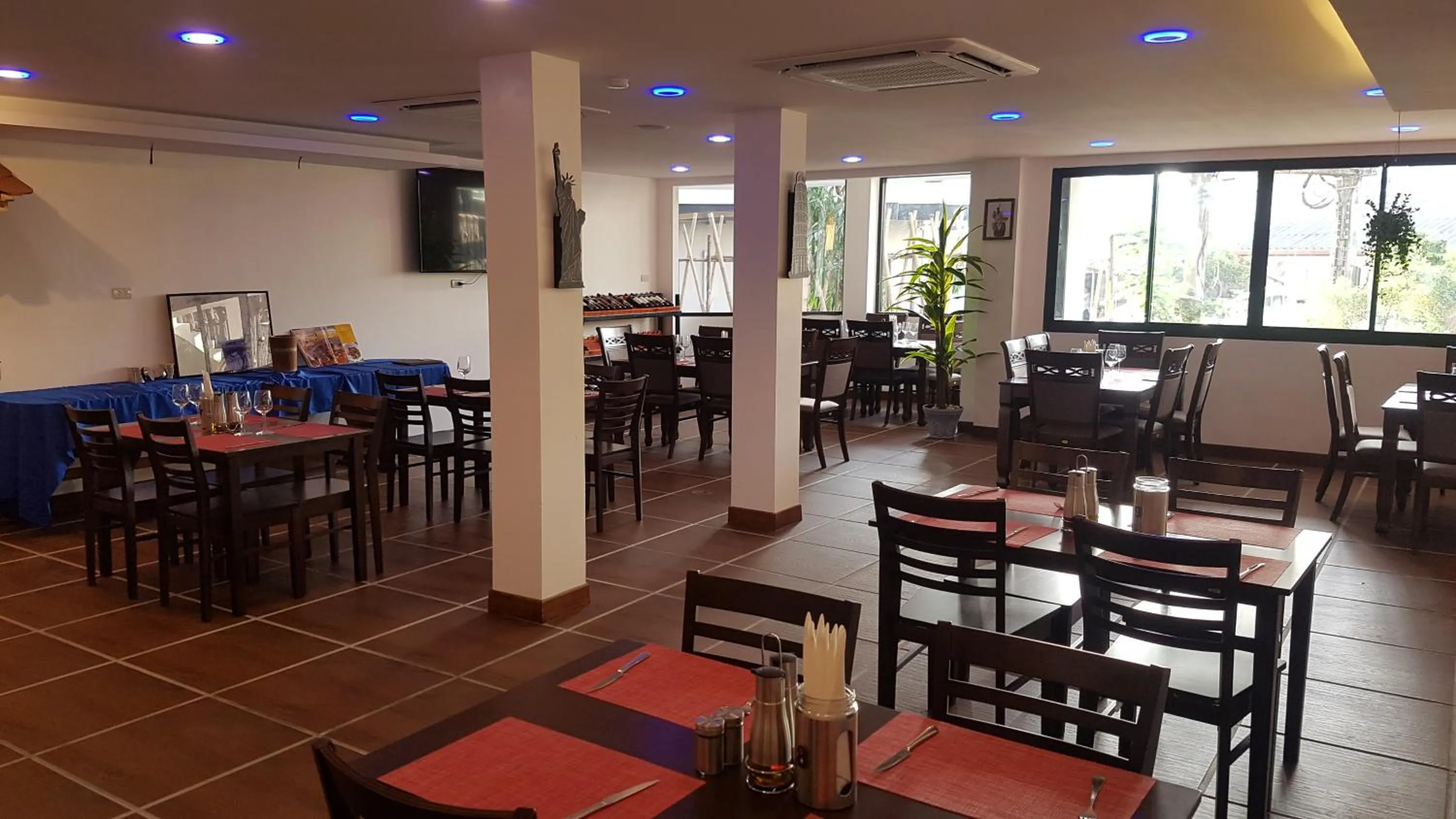 Restaurant/places to eat in La Capannina Hotel Patong