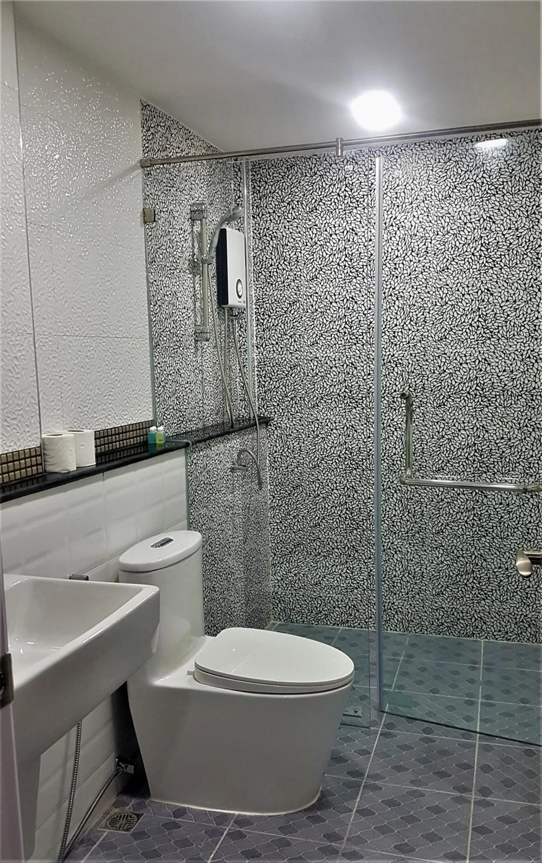 Bathroom in La Capannina Hotel Patong