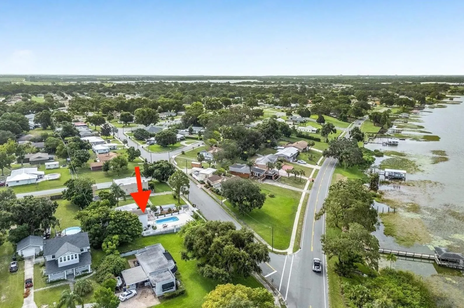 Neighbourhood in 2 Bedroom Apartment