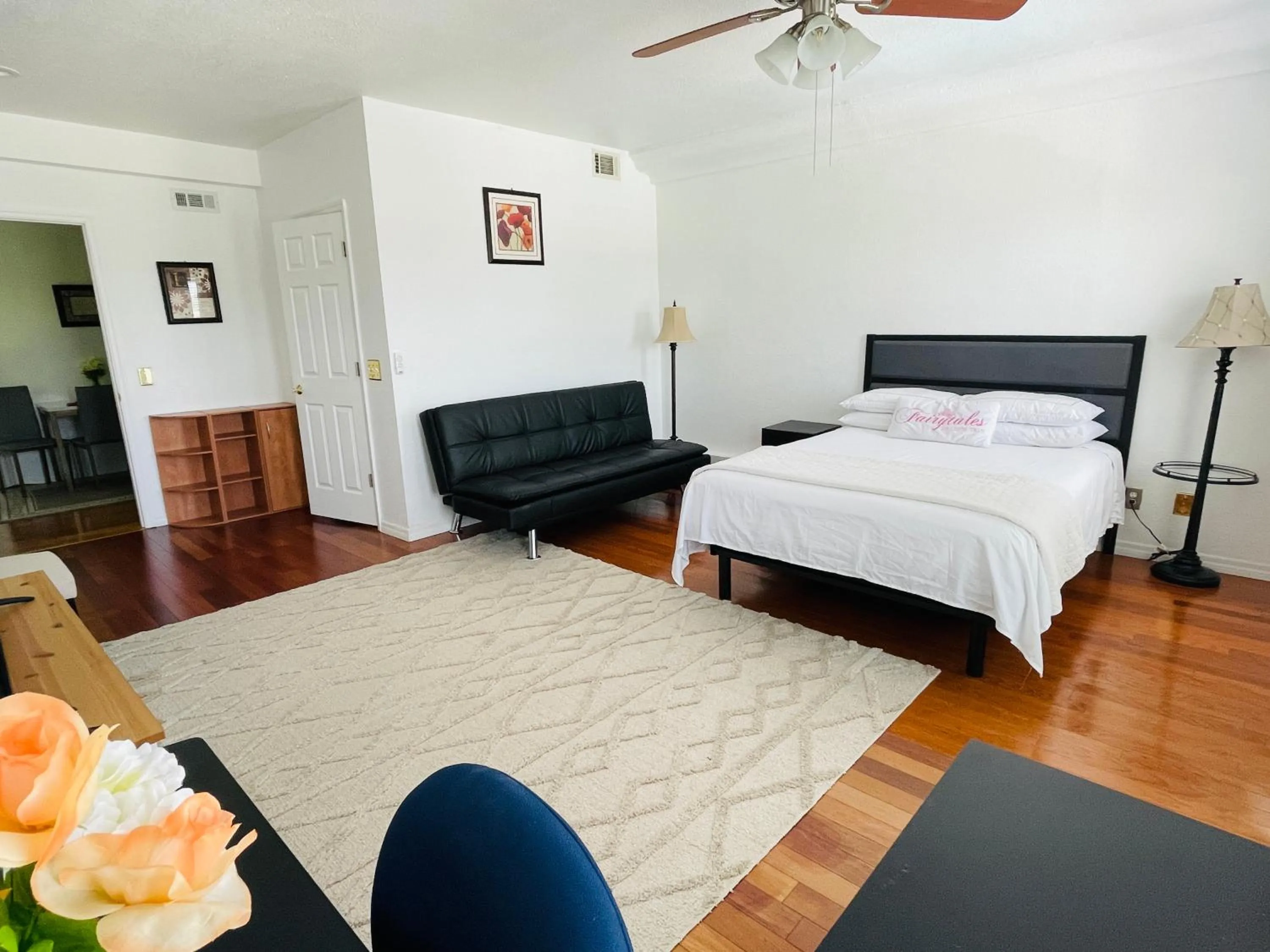 Bedroom, Bed in 2 Bedroom Apartment