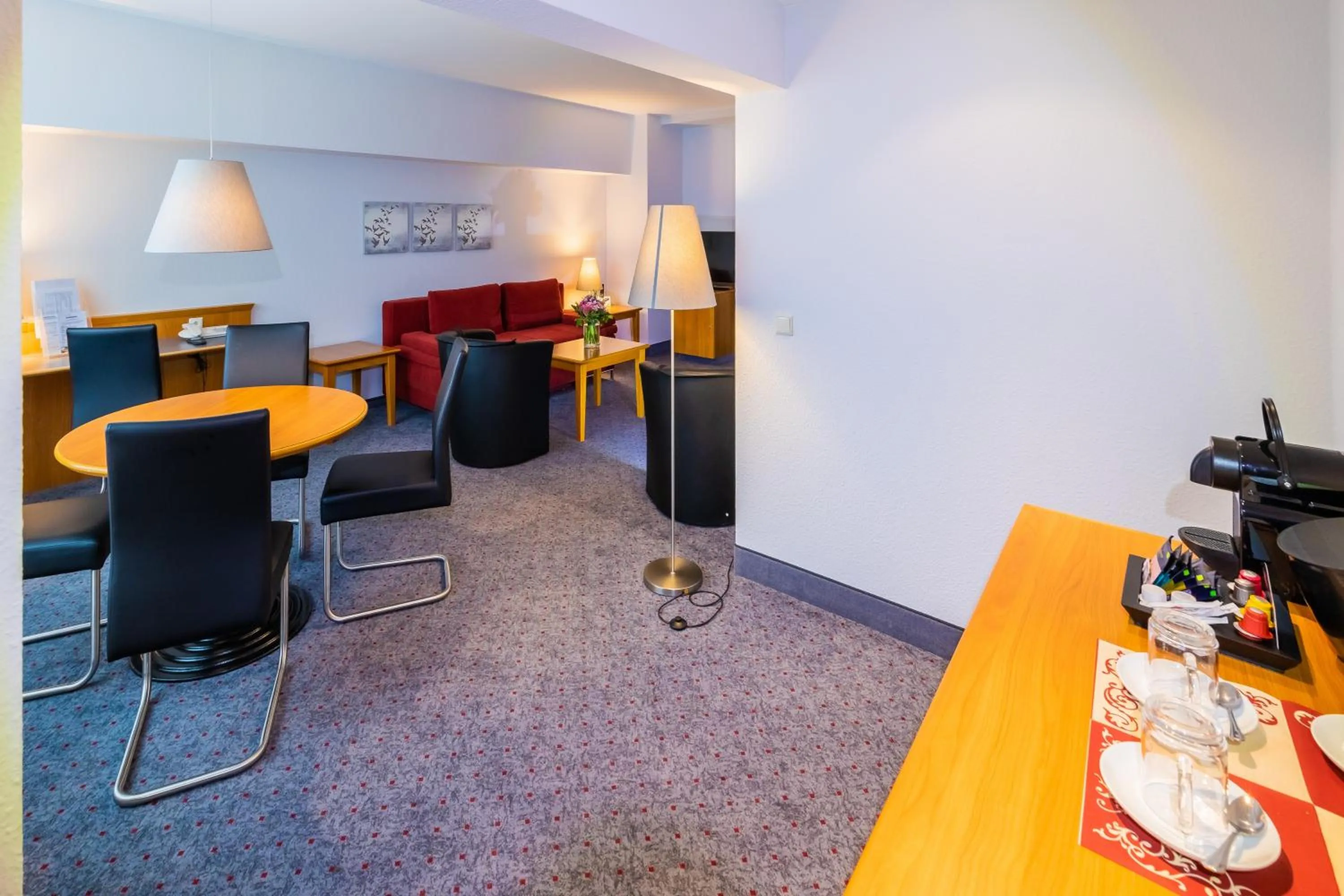 Photo of the whole room in City Hotel Suhl