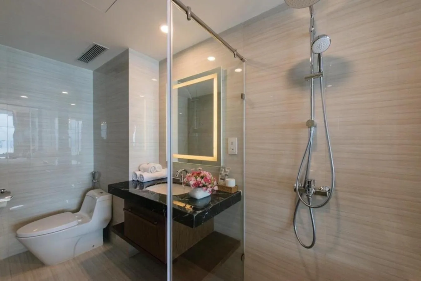Shower in Homie Panorama Beachfront Residences Nha Trang