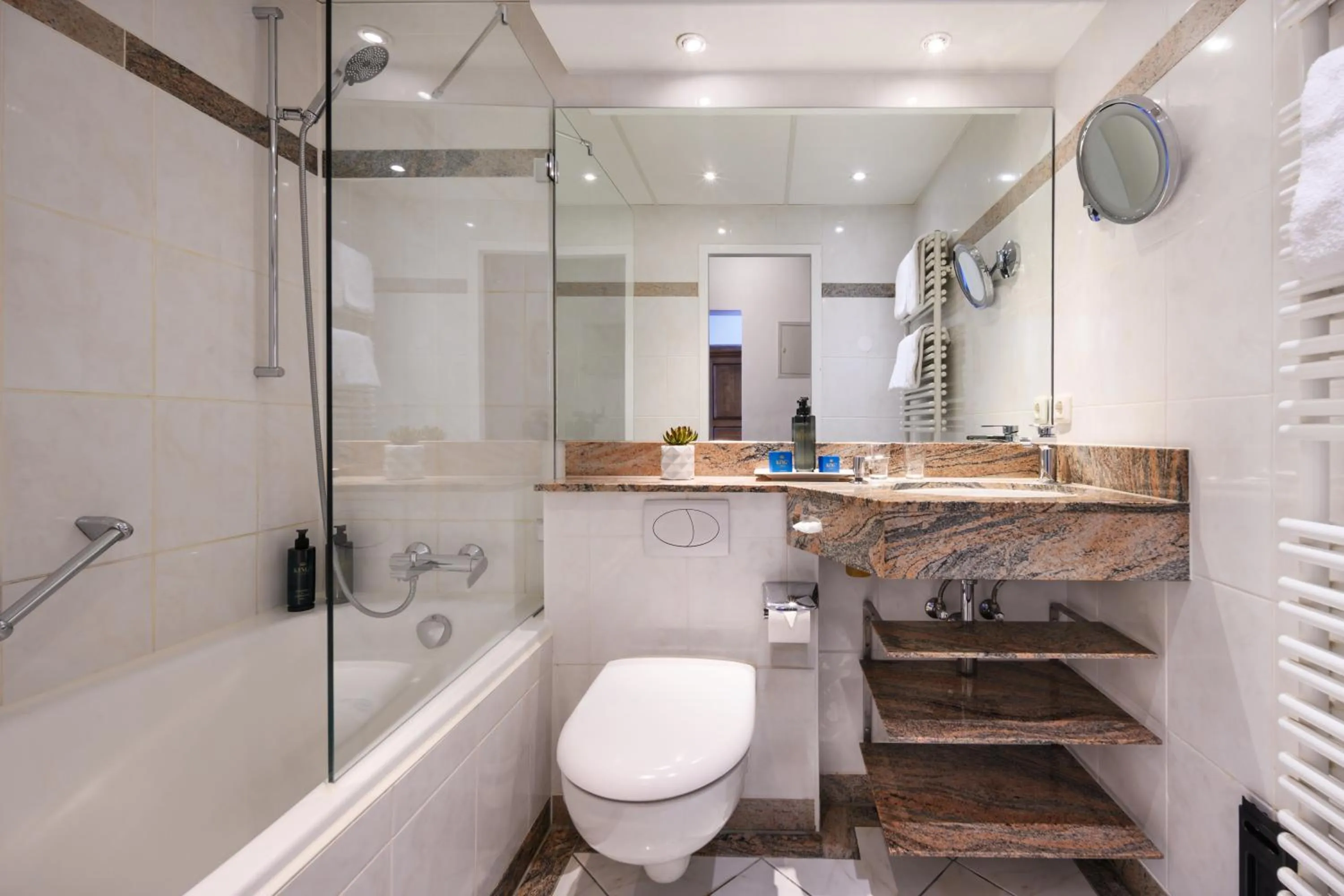 Bath in KING's Hotel First