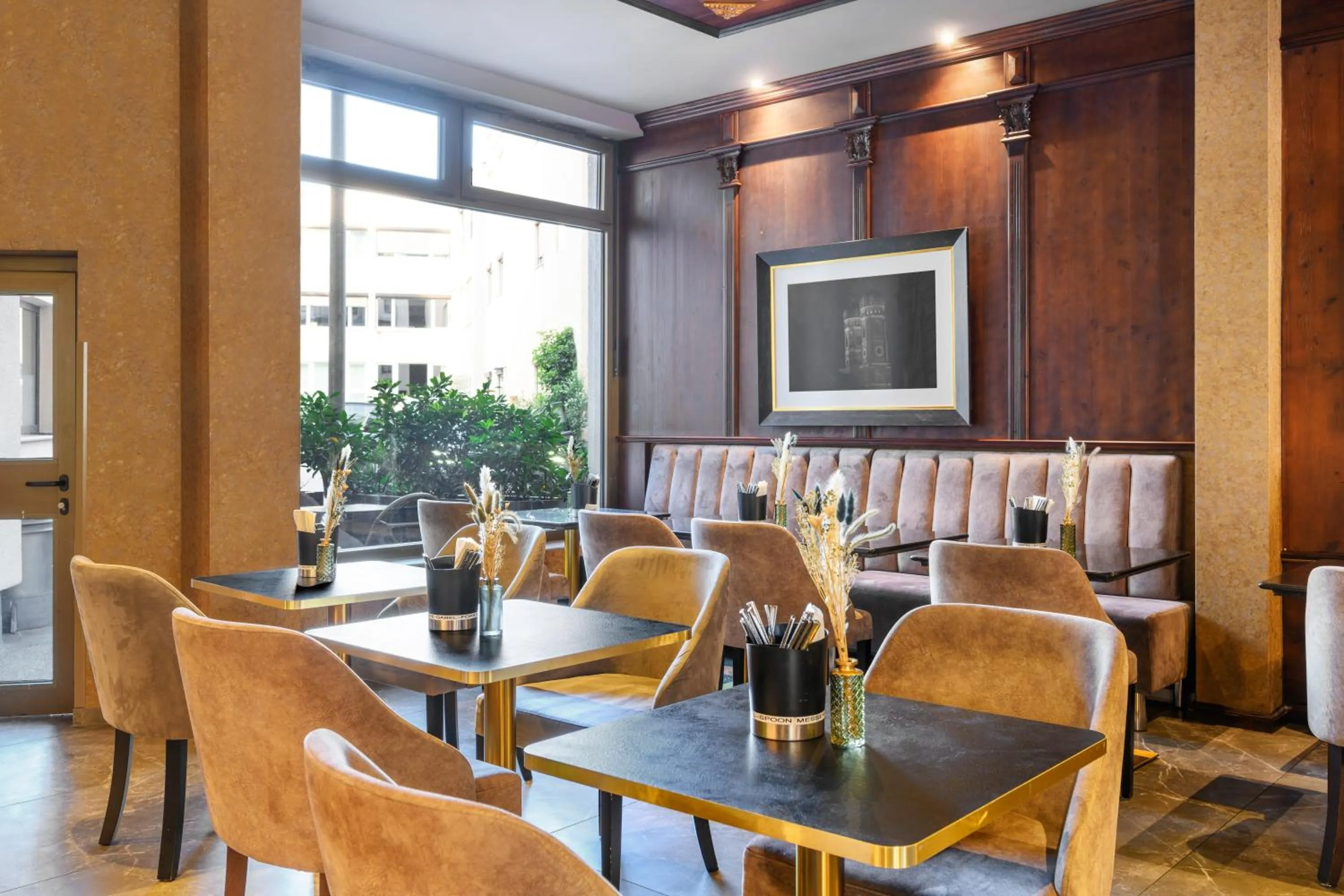 Breakfast in KING's Hotel First