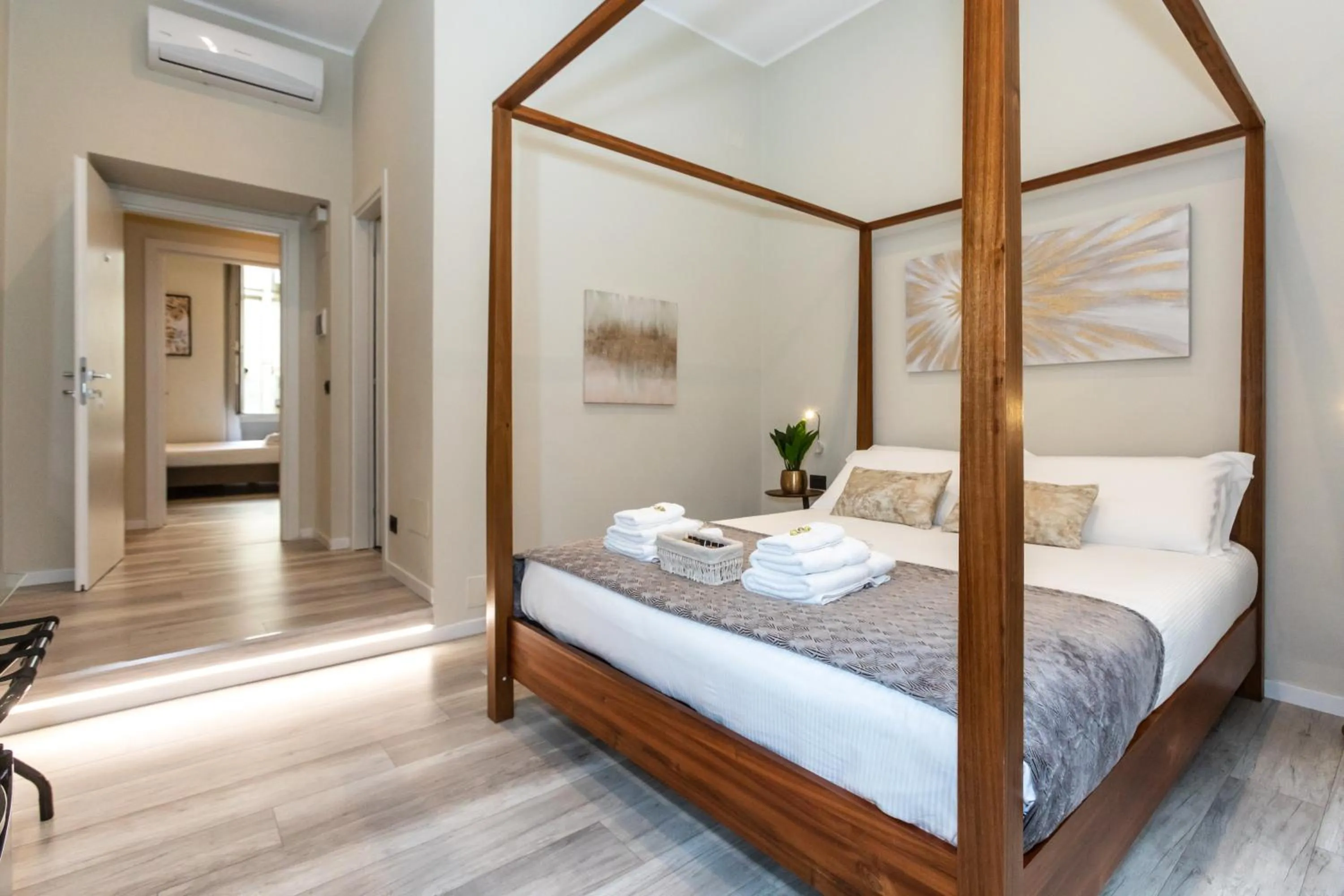 Photo of the whole room, Bed in Suites 44 - Guesthouse close to Vaticano, San Pietro, Castel Sant'angelo