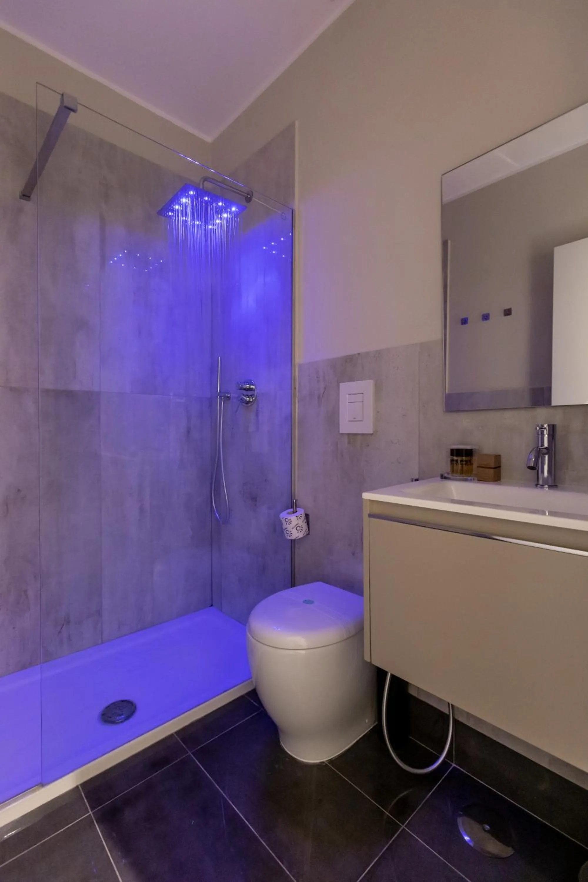 Toilet in Suites 44 - Guesthouse close to Vaticano, San Pietro, Castel Sant'angelo