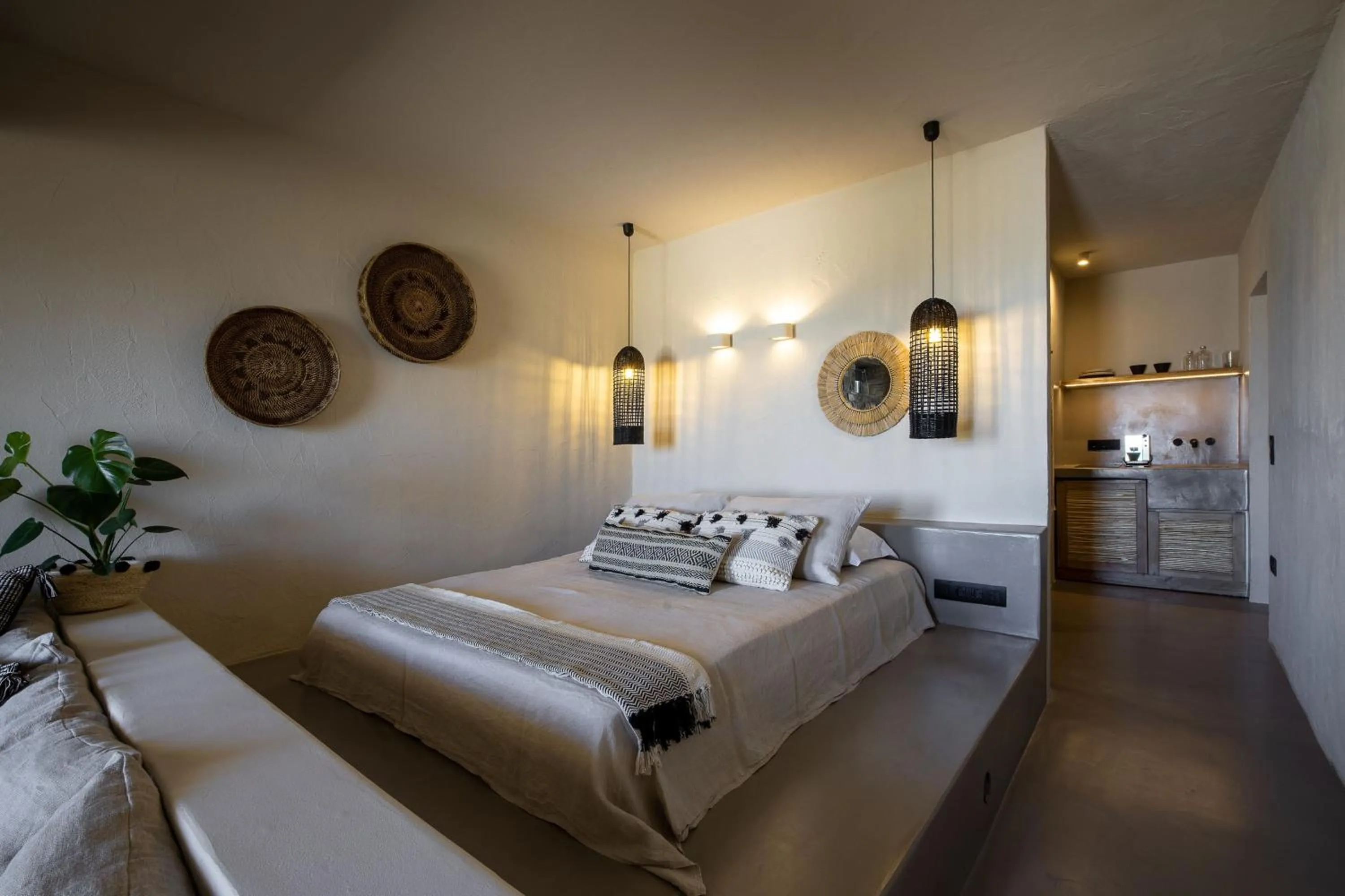Bed in Seesoo Paros Beachfront Resort