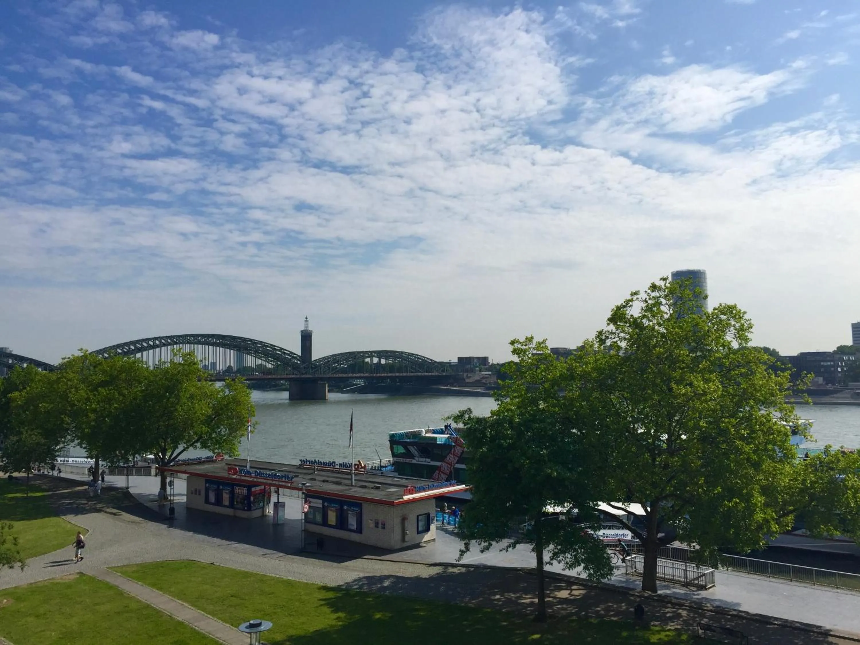 River view in Altstadthotel Hayk am Rhein
