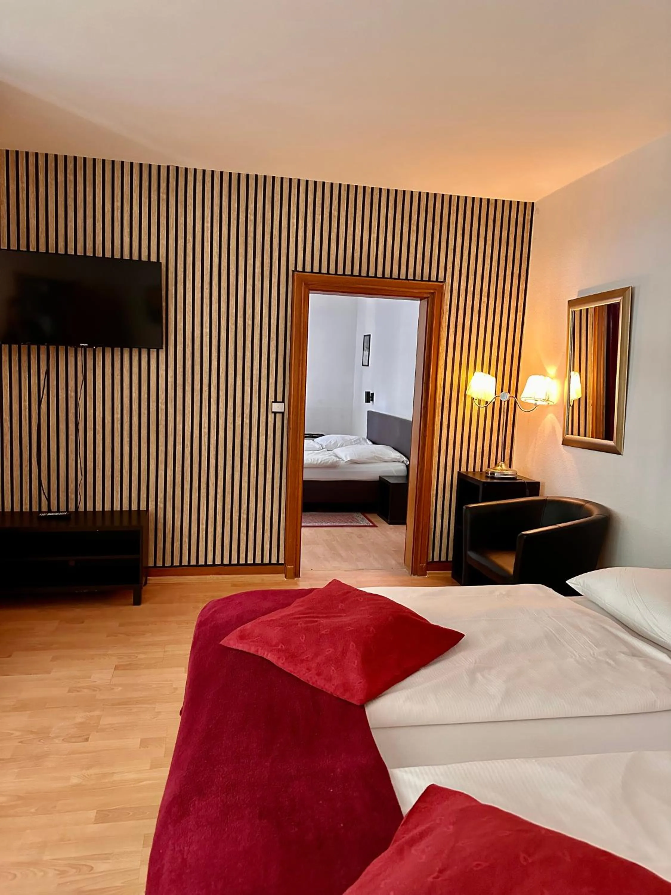 Bed in Altstadthotel Hayk am Rhein