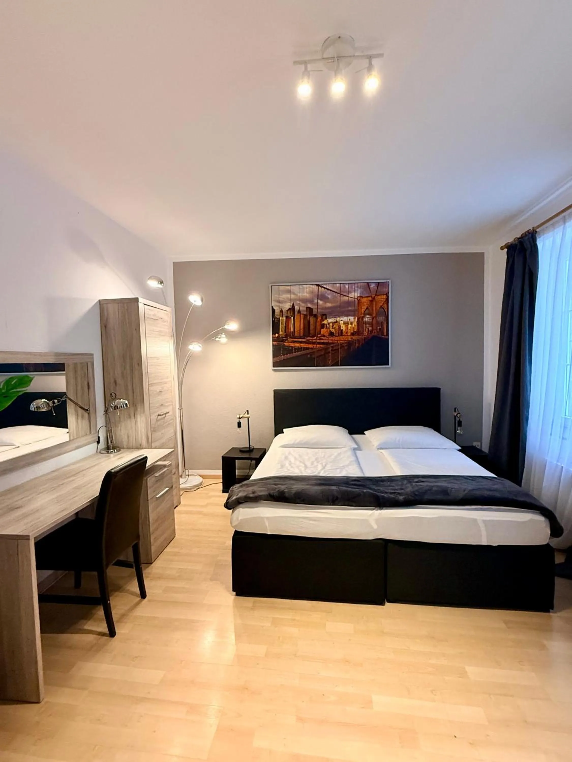 Bed in Altstadthotel Hayk am Rhein