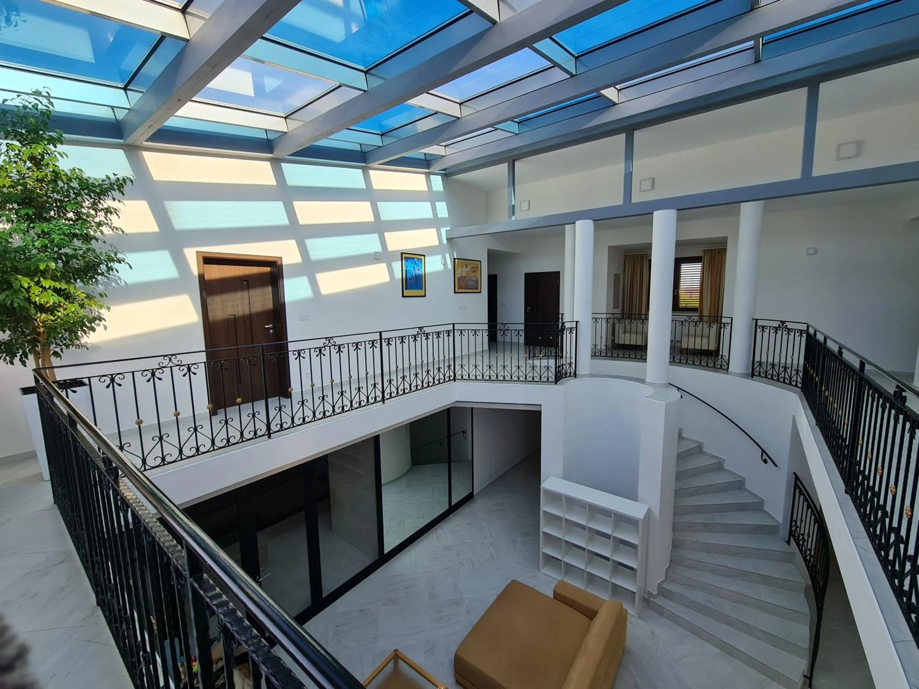 Property building in Atrium-Accomm