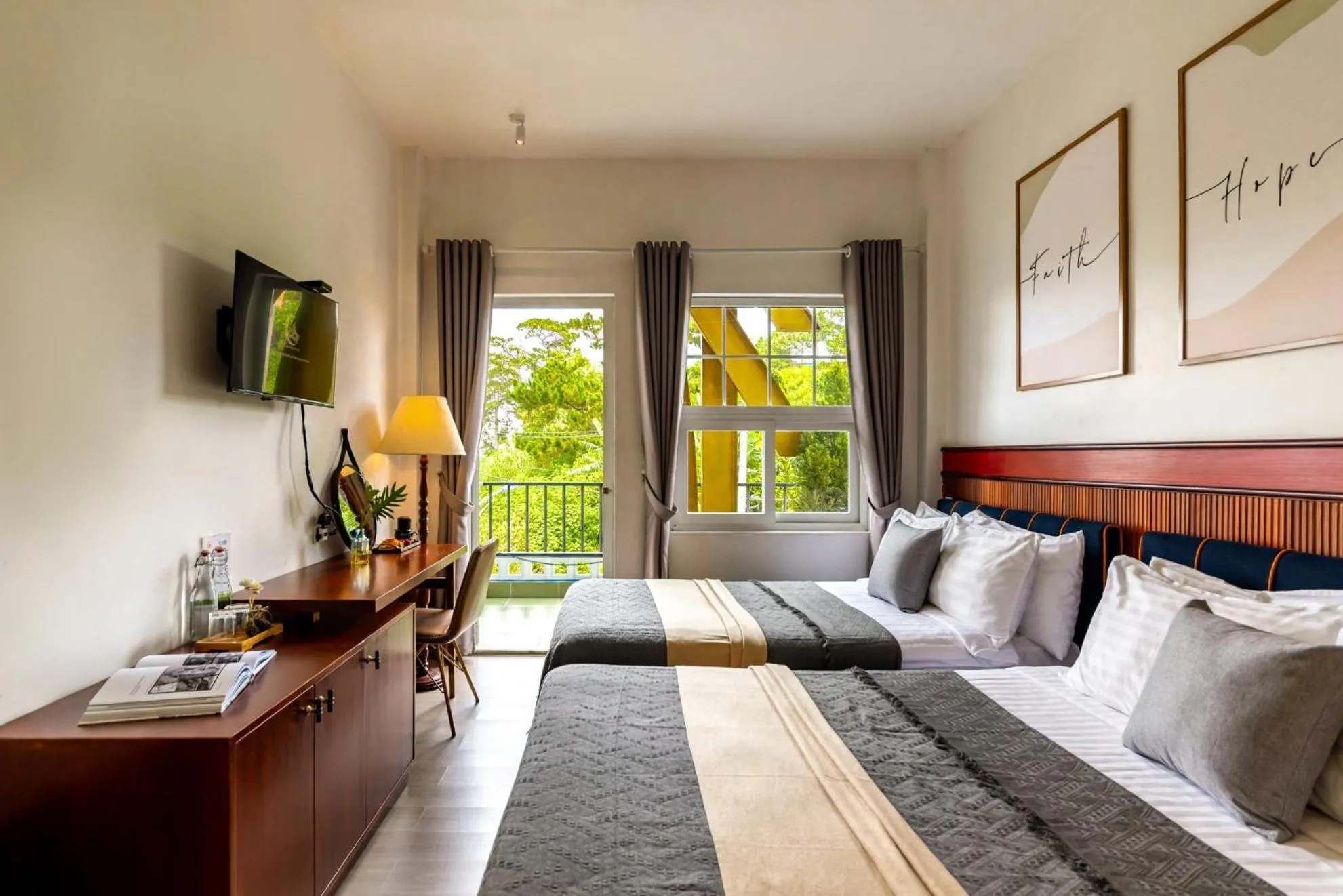 Bed in Casanova Dalat Hotel