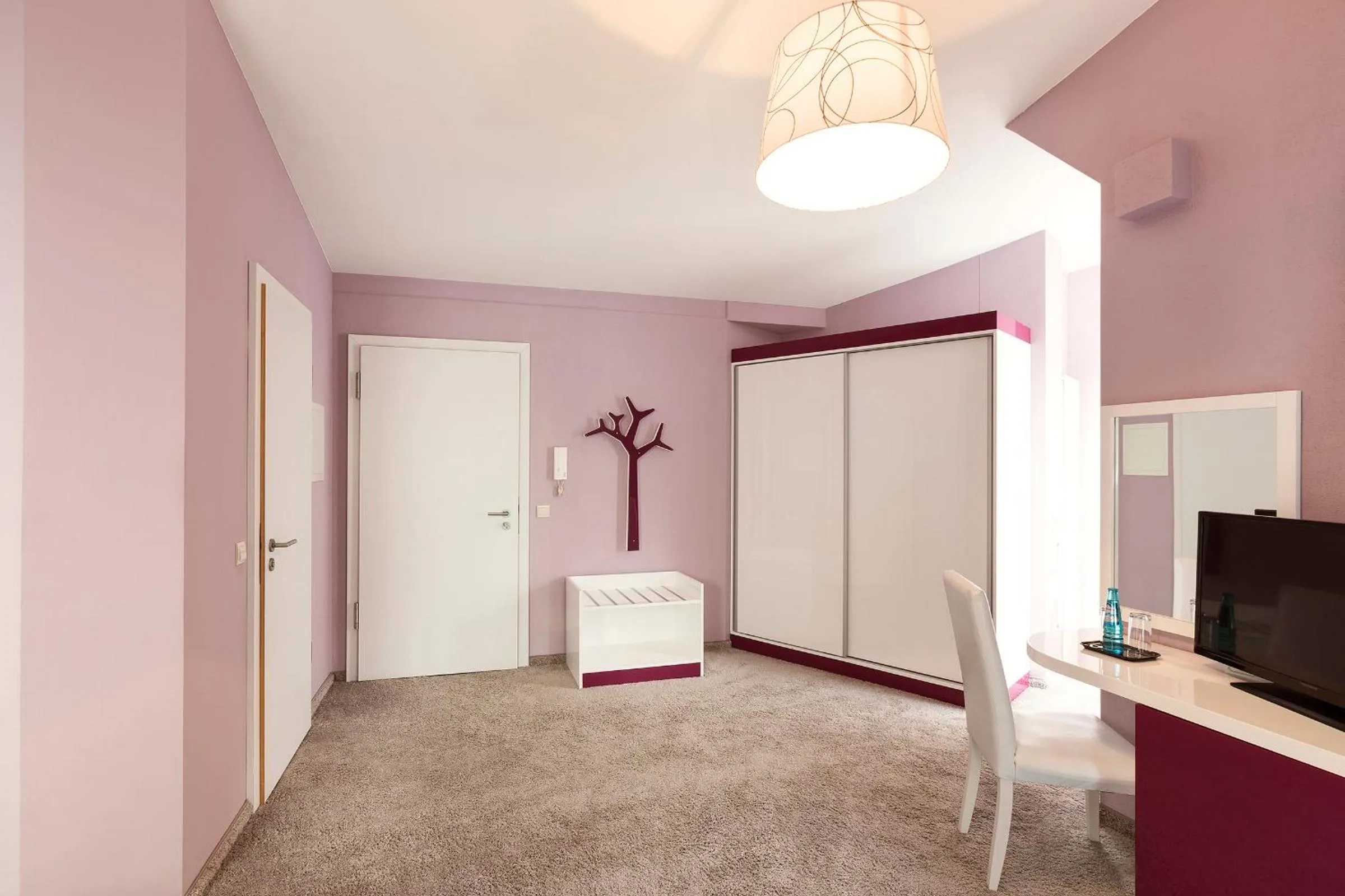 Photo of the whole room in Empress Boutique Hotel