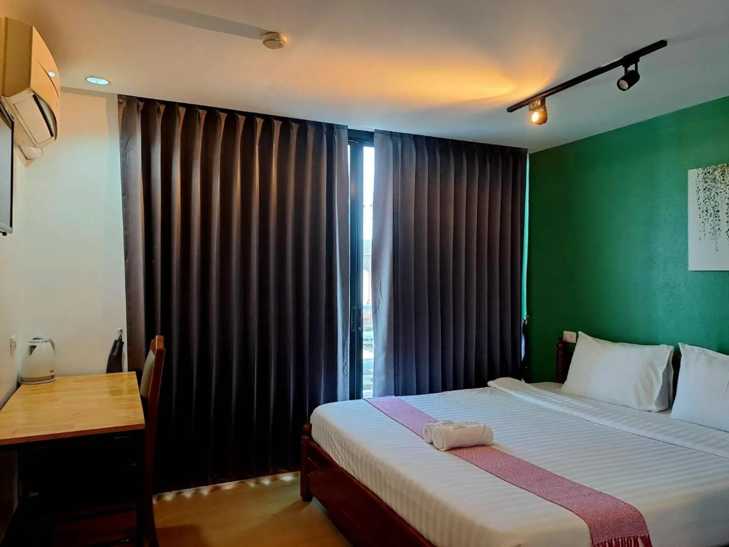 Bed in Windsor Hotel