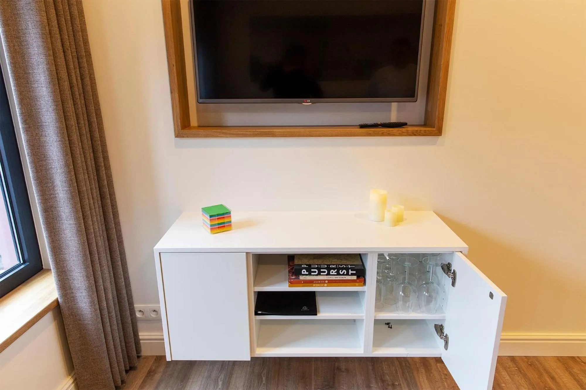 TV and multimedia in B&B Steendam 66