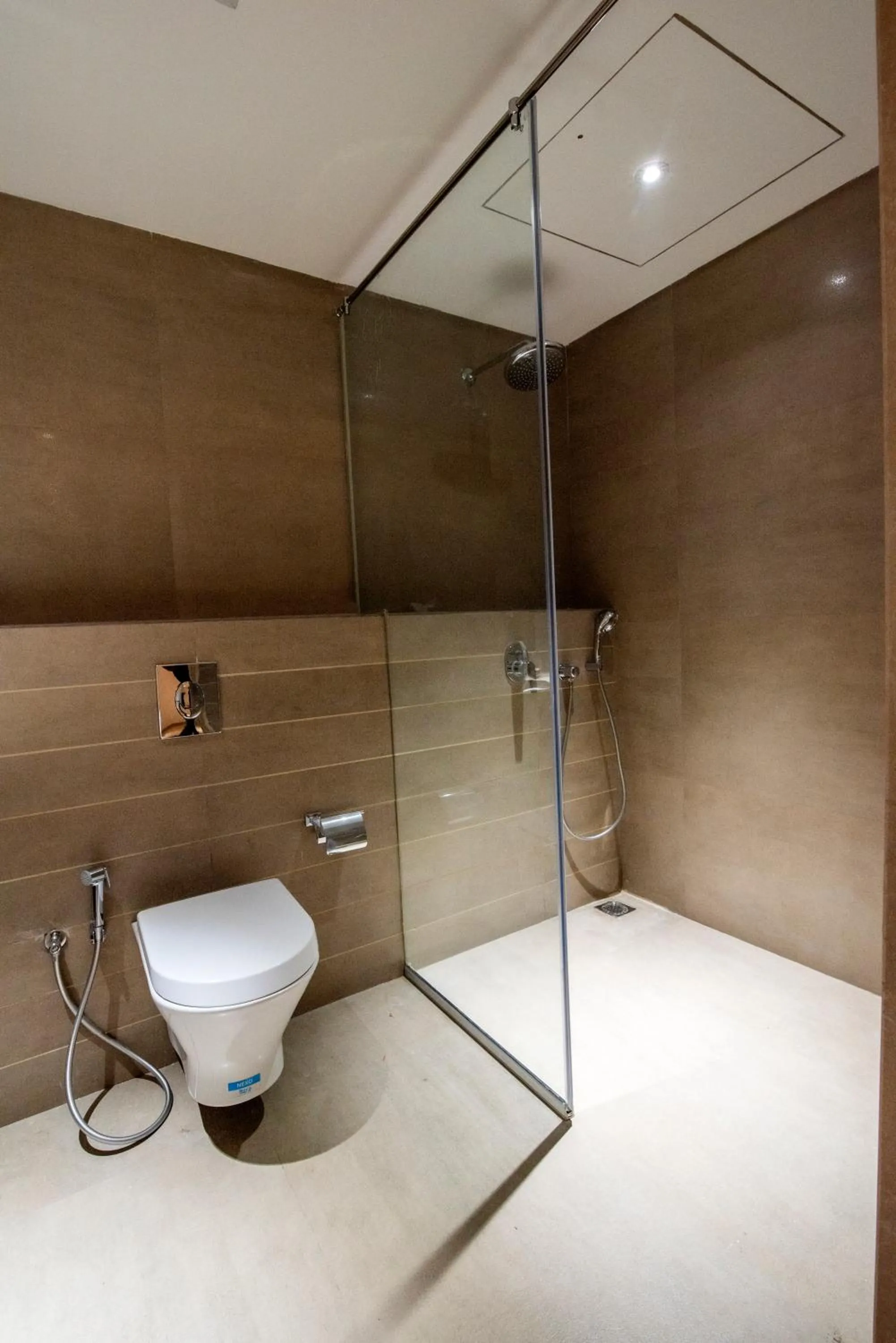 Bathroom in Enrise by Sayaji Nashik