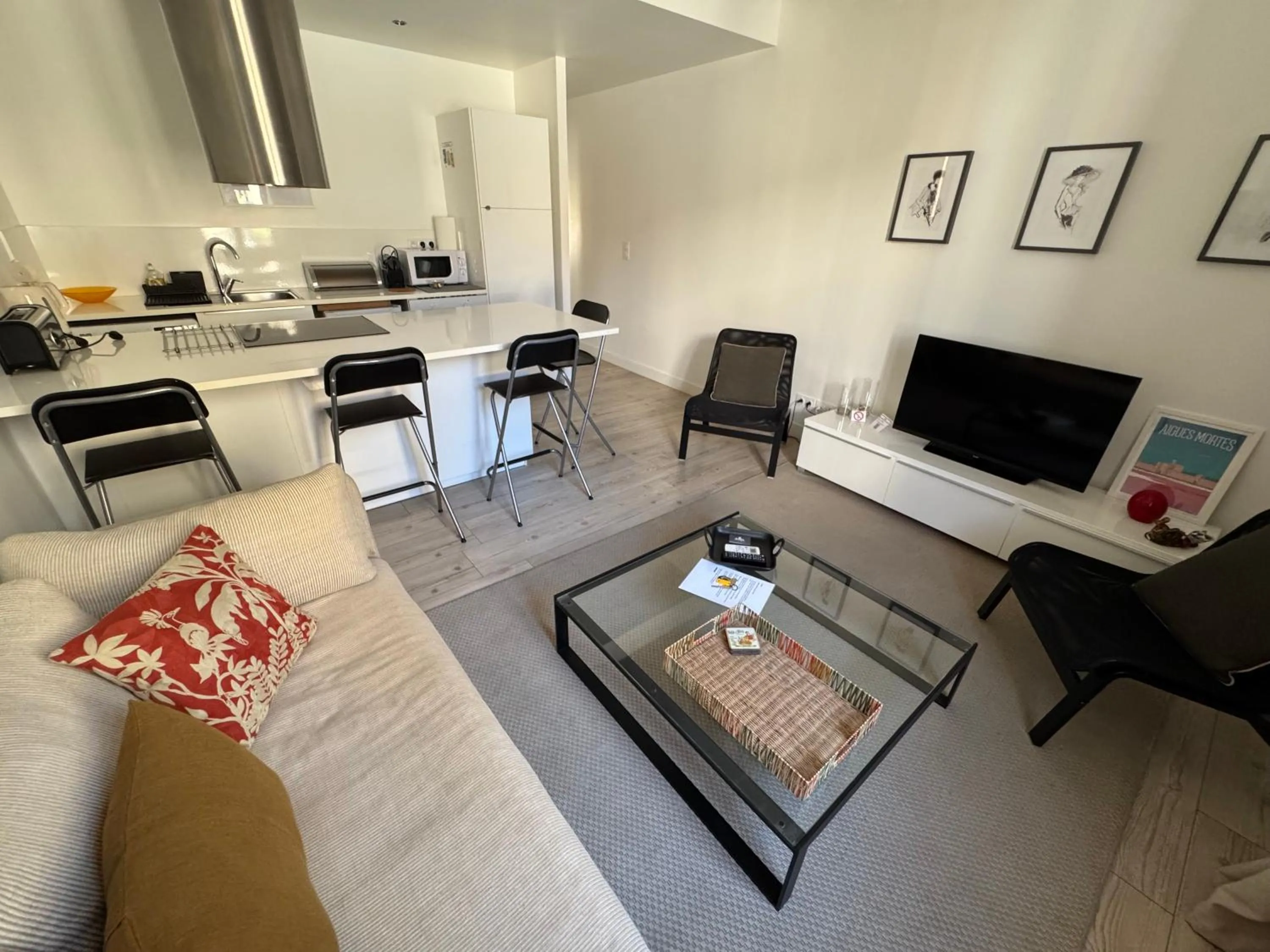 Living room in Bel Appartement Terrasse Intra Muros - Certifié Étoiles de France