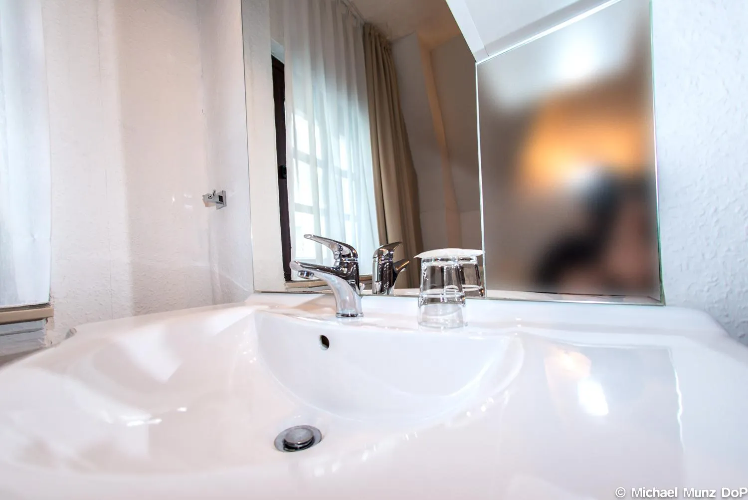 Photo of the whole room in Hotel und Restaurant Löwenbräu Köln