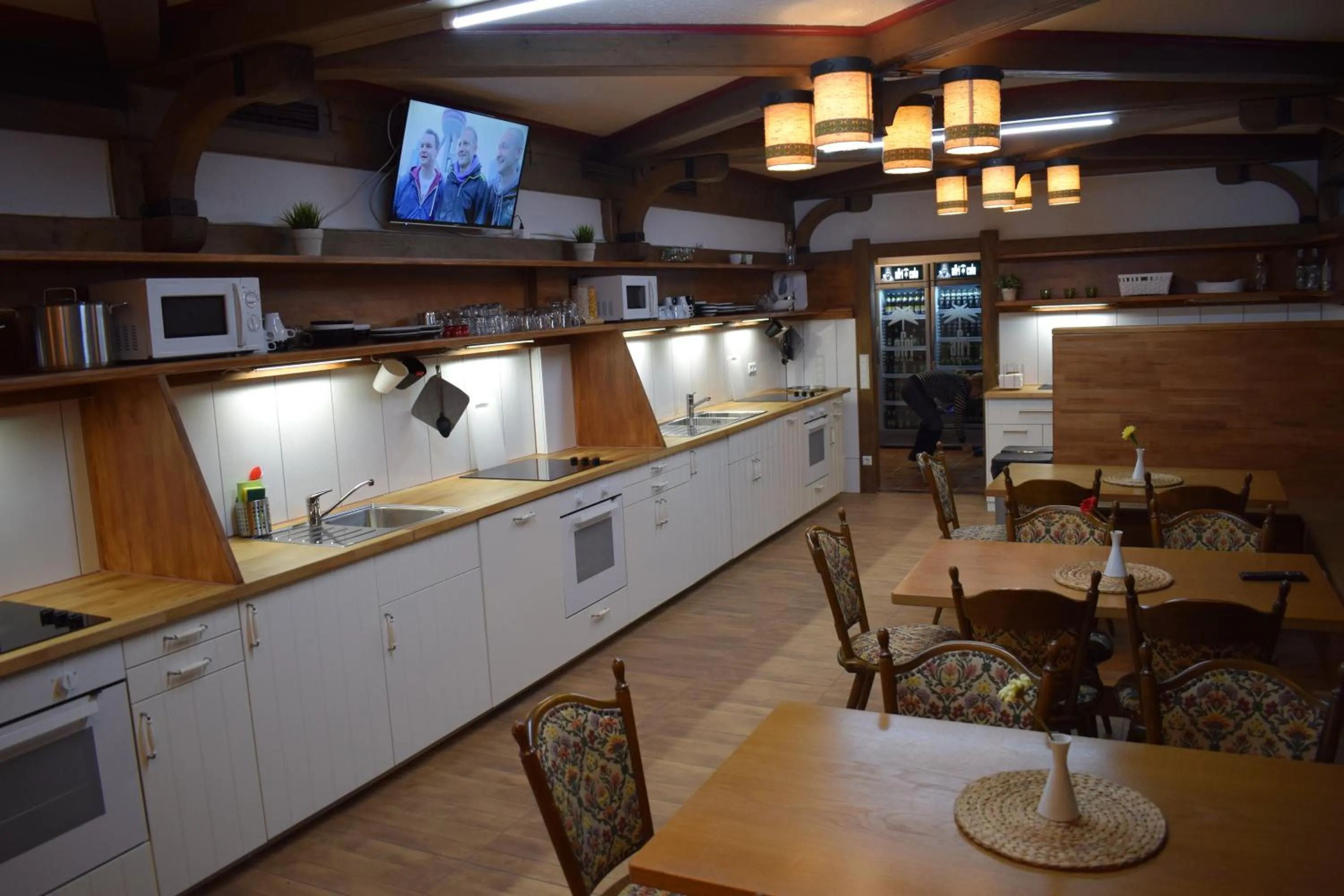 Communal kitchen in Hotel Post mit Klimaanlage