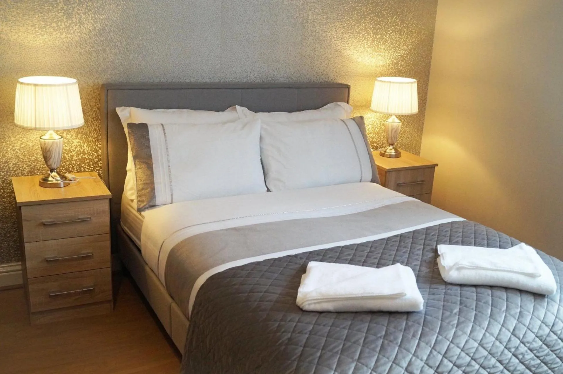 Bedroom, Bed in Ricky Road Guest House