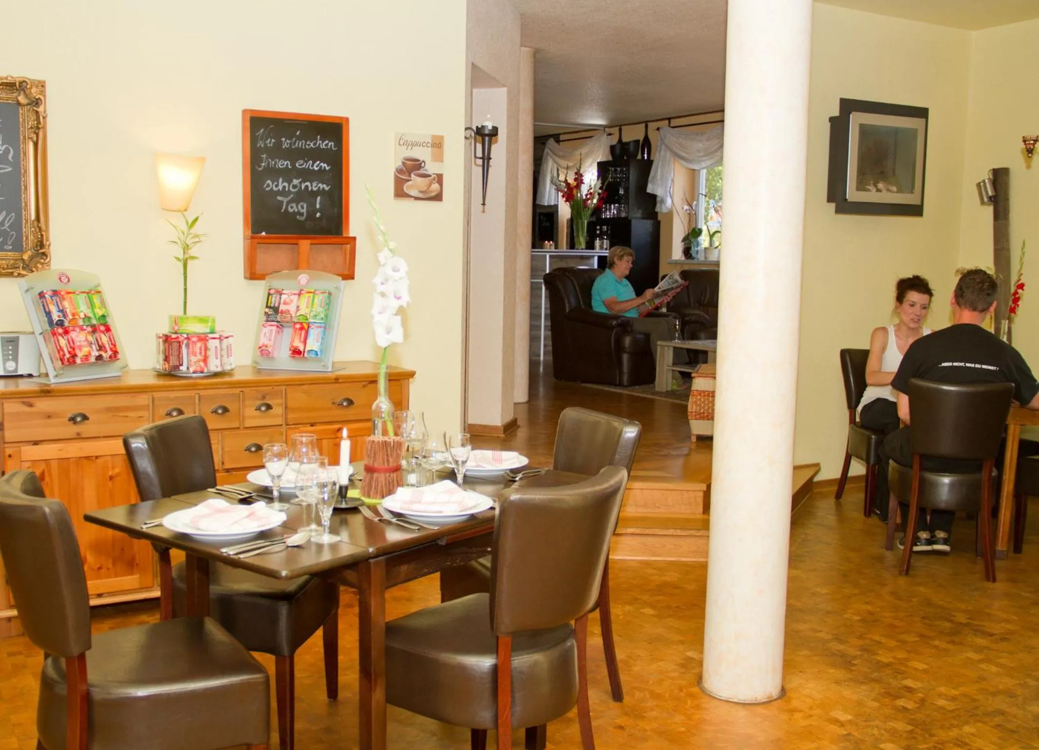 Restaurant/places to eat in Hotel Zwei Linden