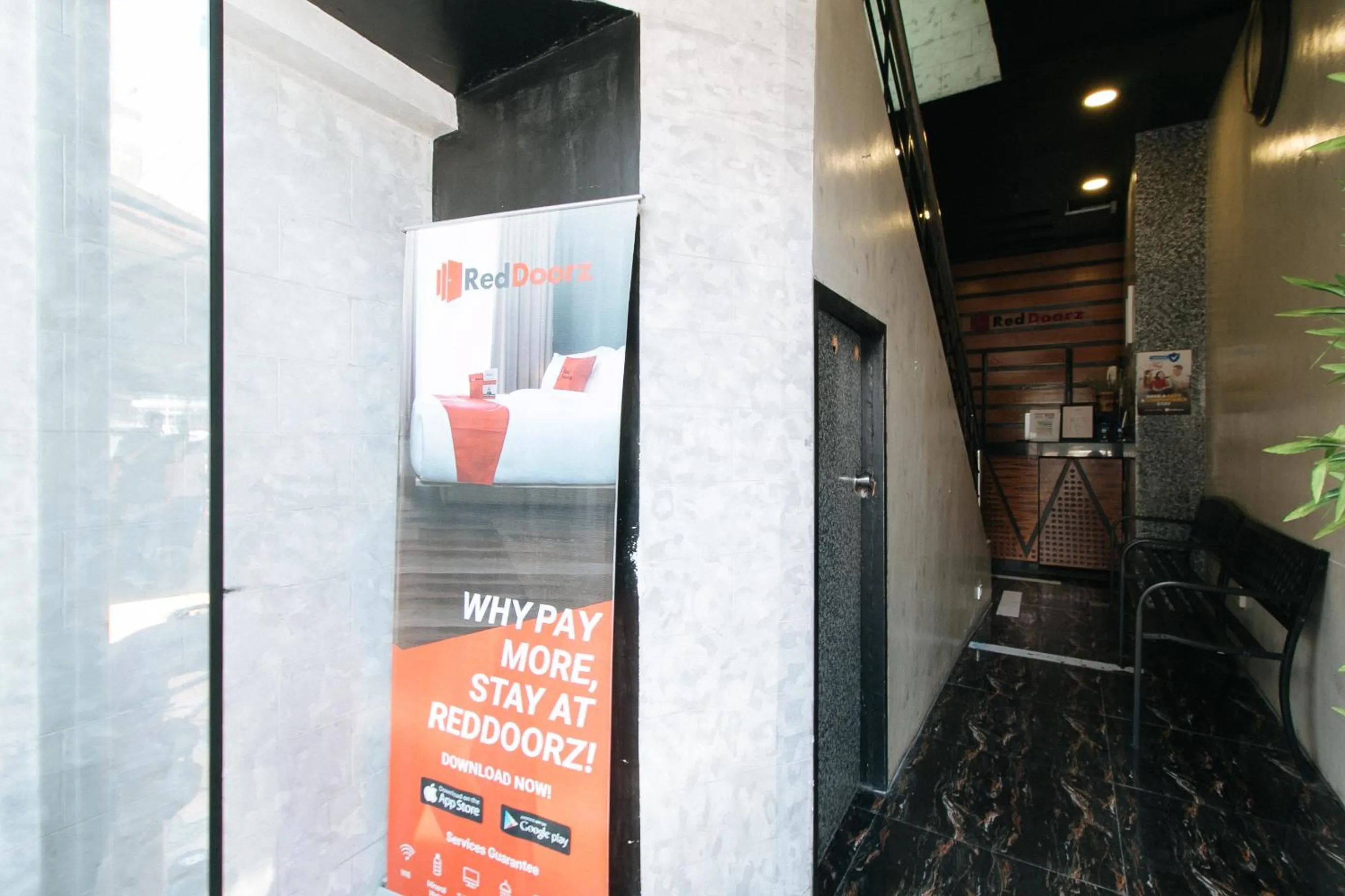 Lobby or reception in RedDoorz near Quiapo Church Manila