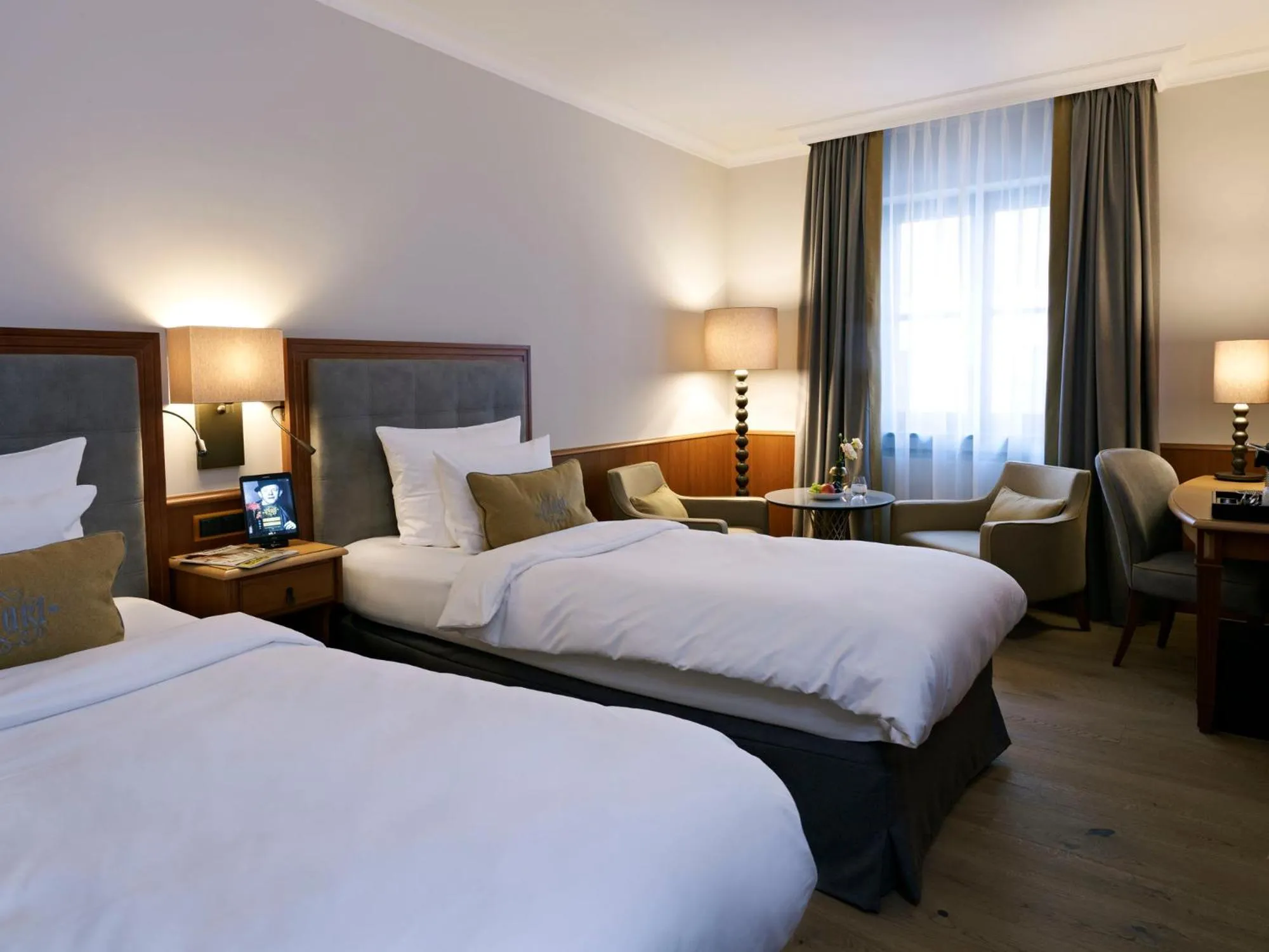 Bedroom, Bed in Platzl Hotel - Superior