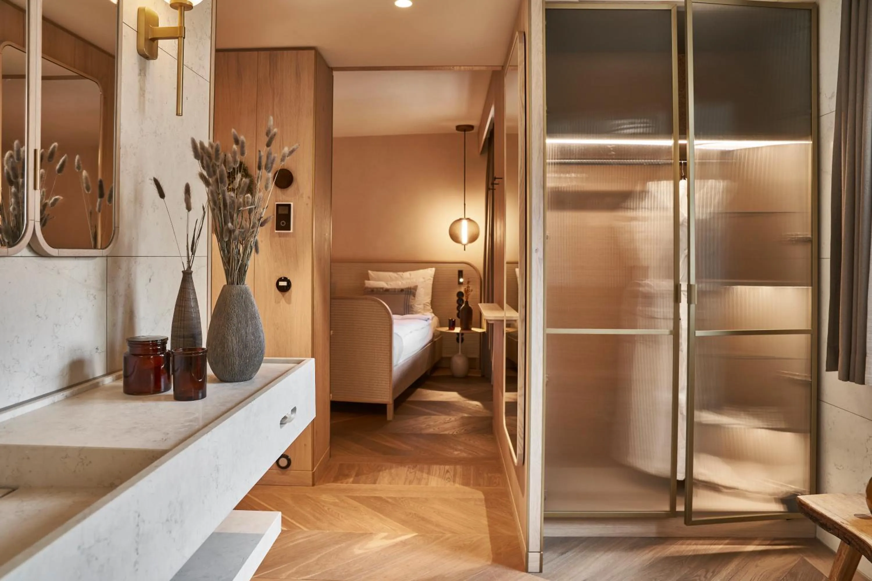 wardrobe in Platzl Hotel - Superior