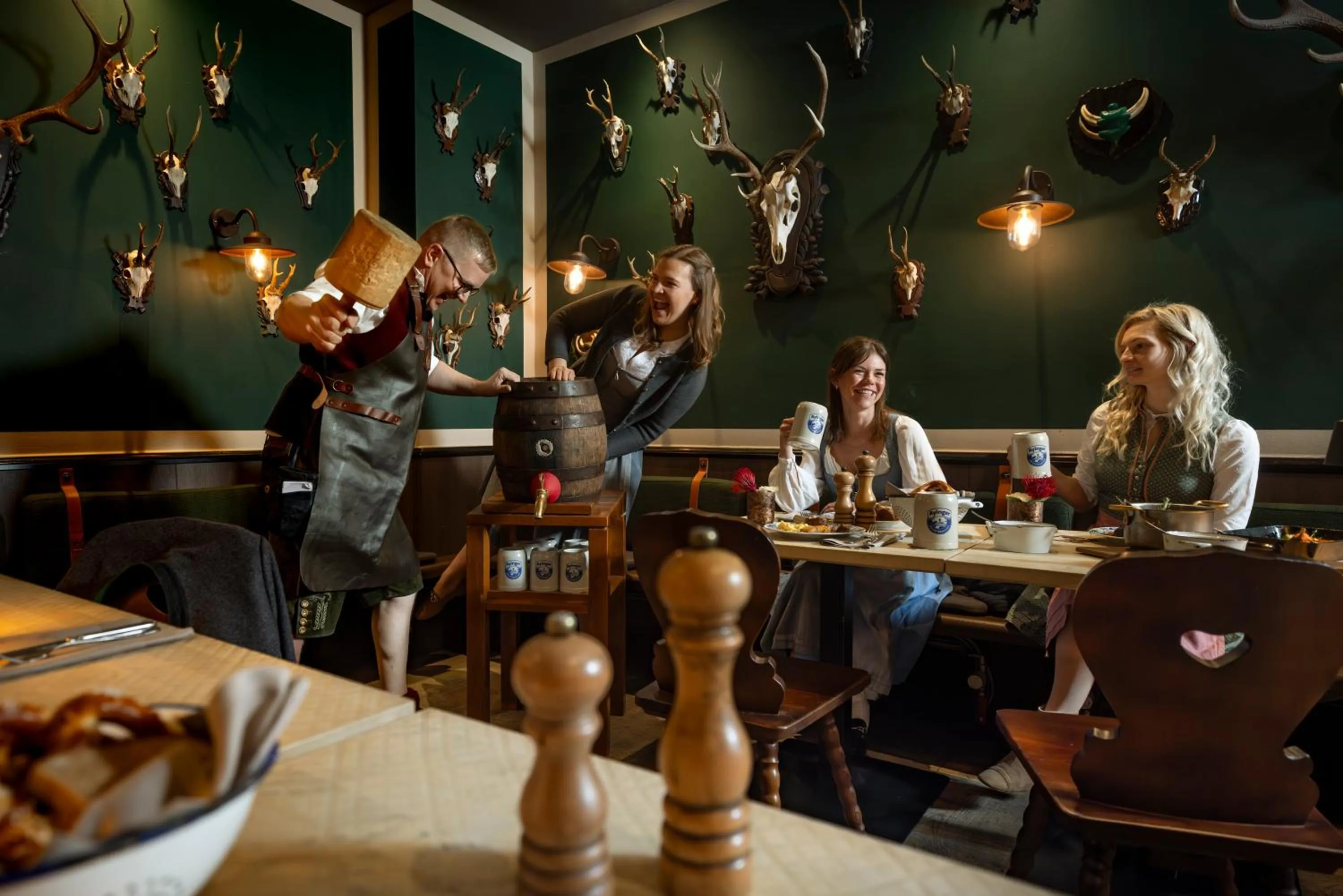 Restaurant/places to eat in Platzl Hotel - Superior