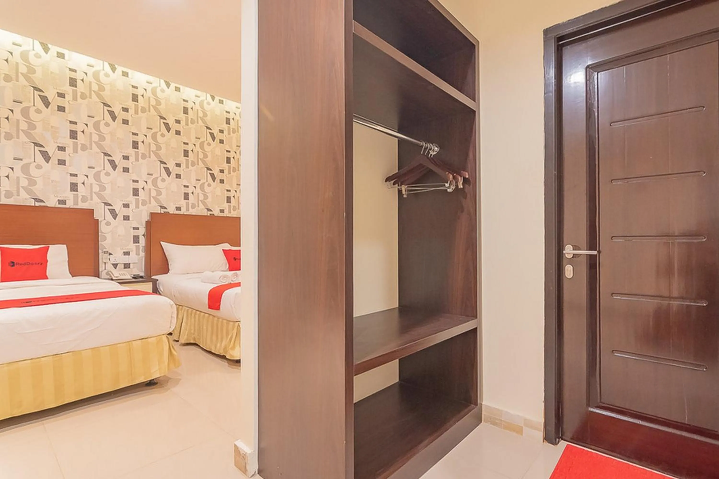 Bed in RedDoorz Plus @ Siradj Salman Samarinda