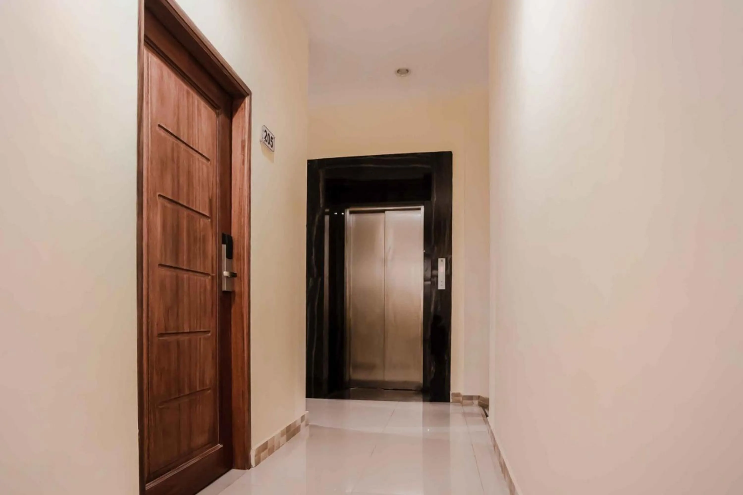 RedDoorz Plus @ Siradj Salman Samarinda