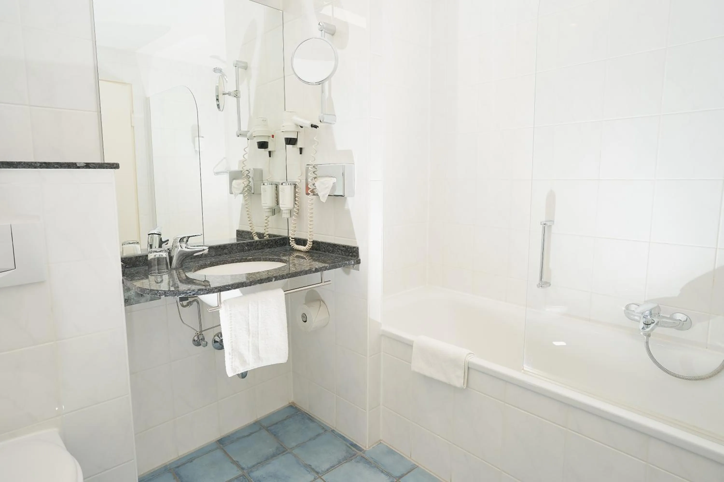 Bathroom in Stadthotel Engel