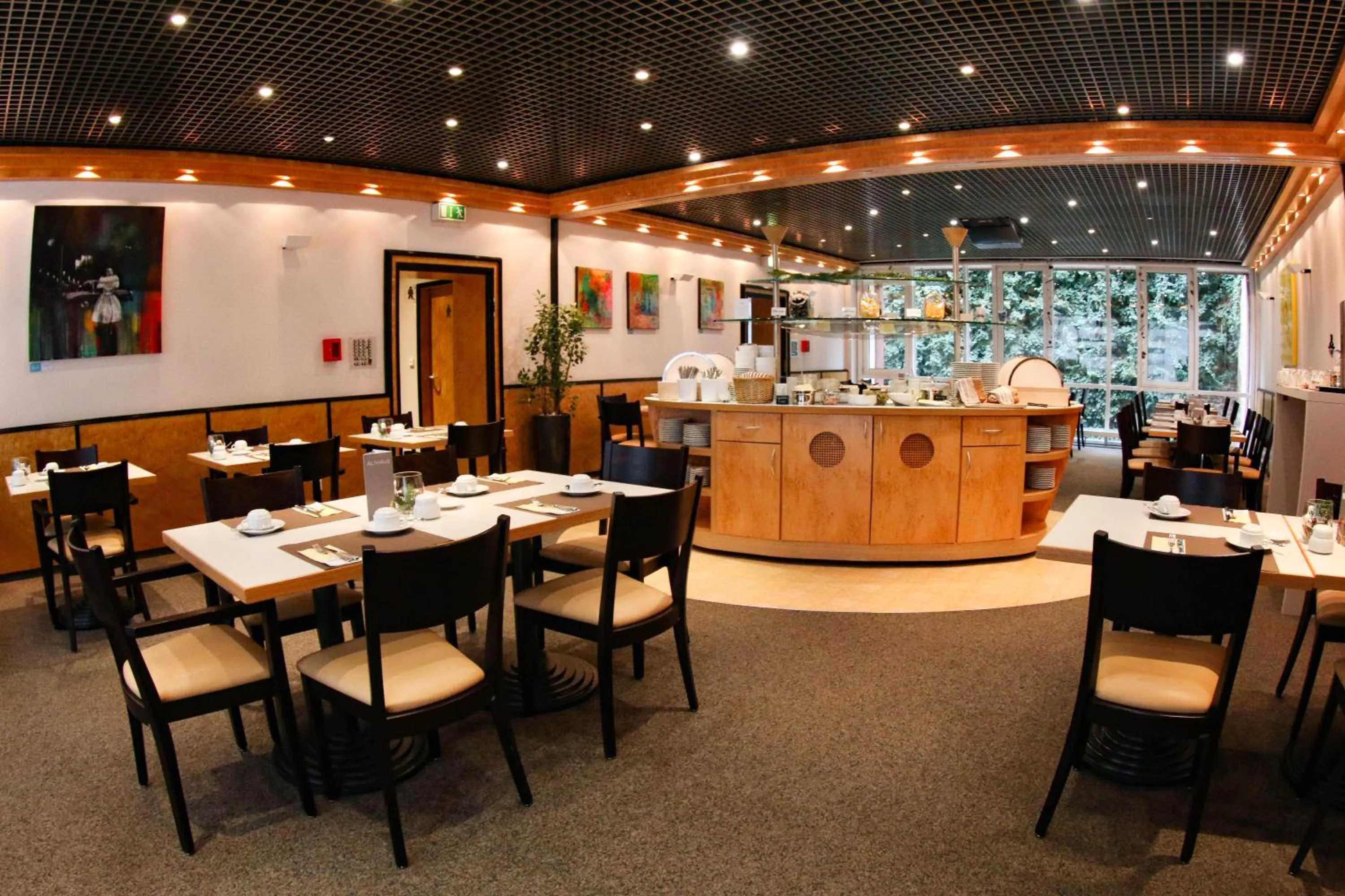 Restaurant/places to eat in Stadthotel Engel