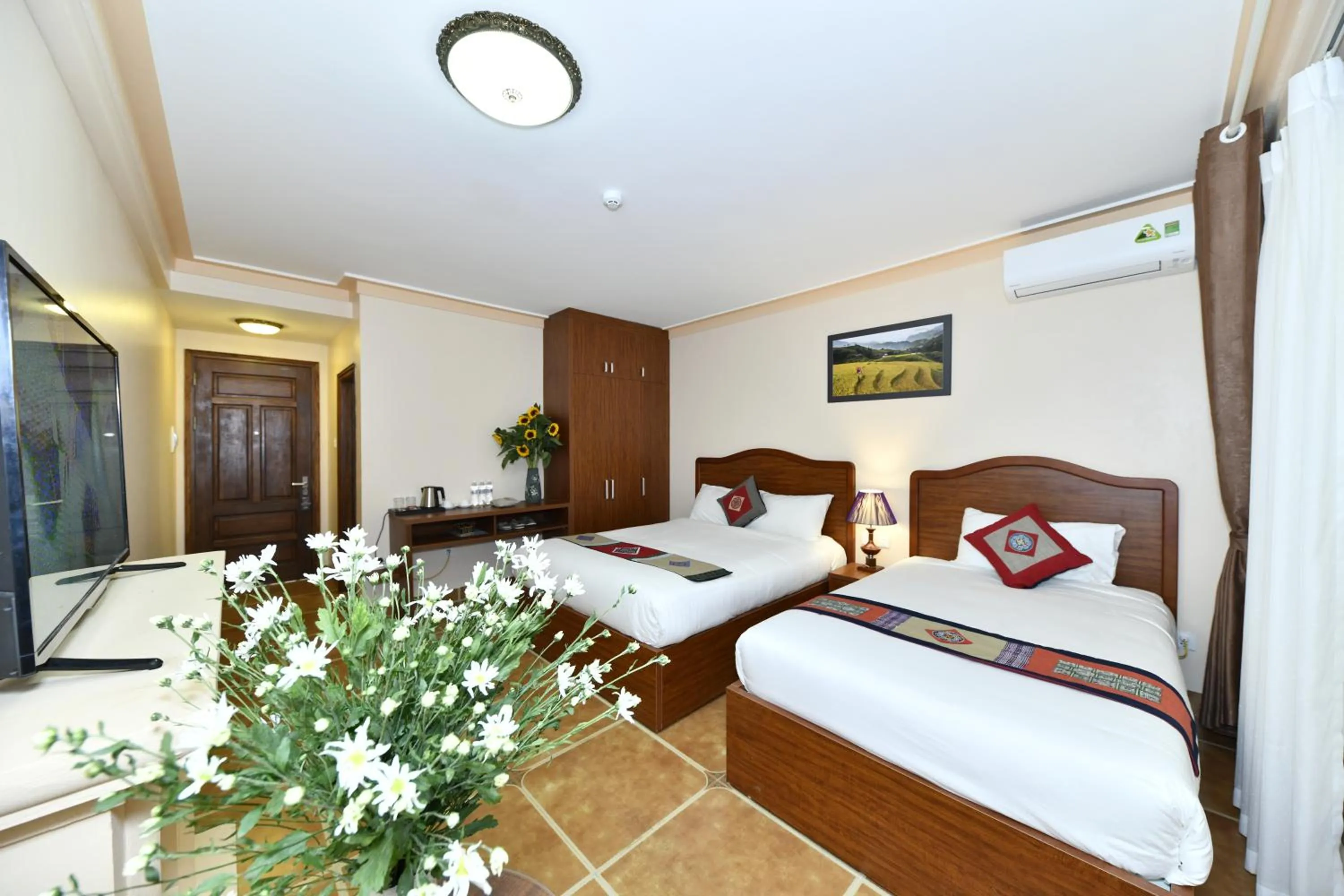 Patio in Sapa Symphony Hotel