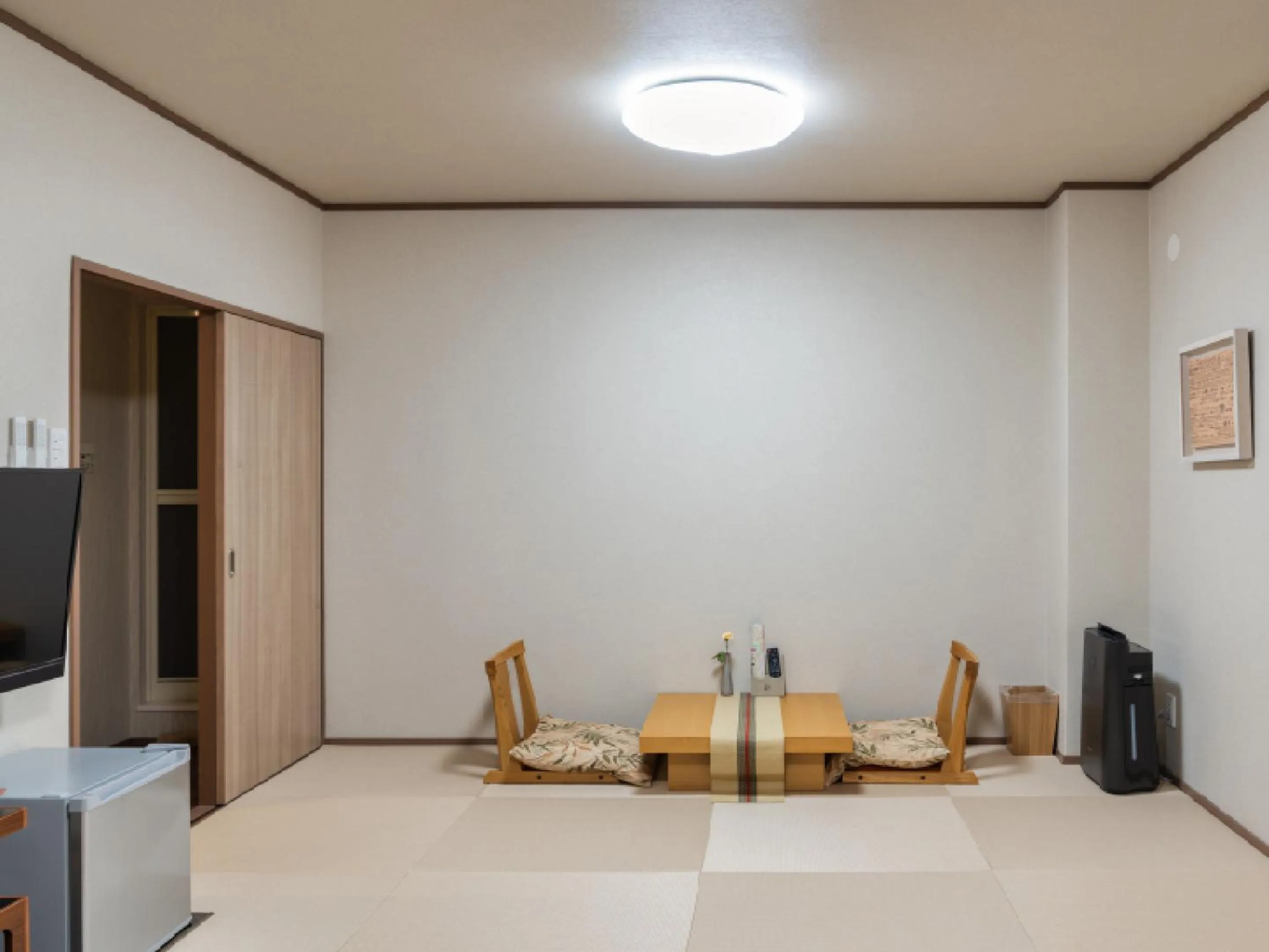 Photo of the whole room in Shirahama no Yado Daigo