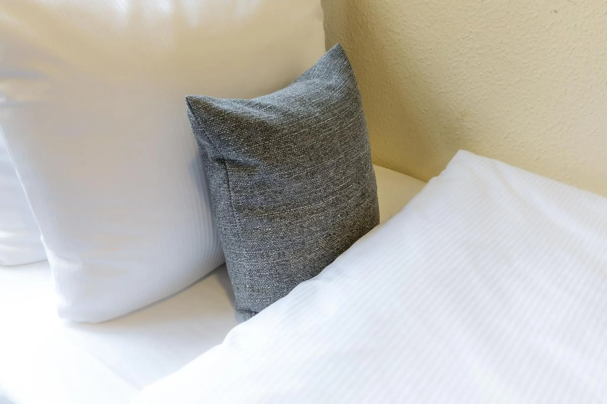 Photo of the whole room, Bed in Novum Hotel City B Berlin Centrum